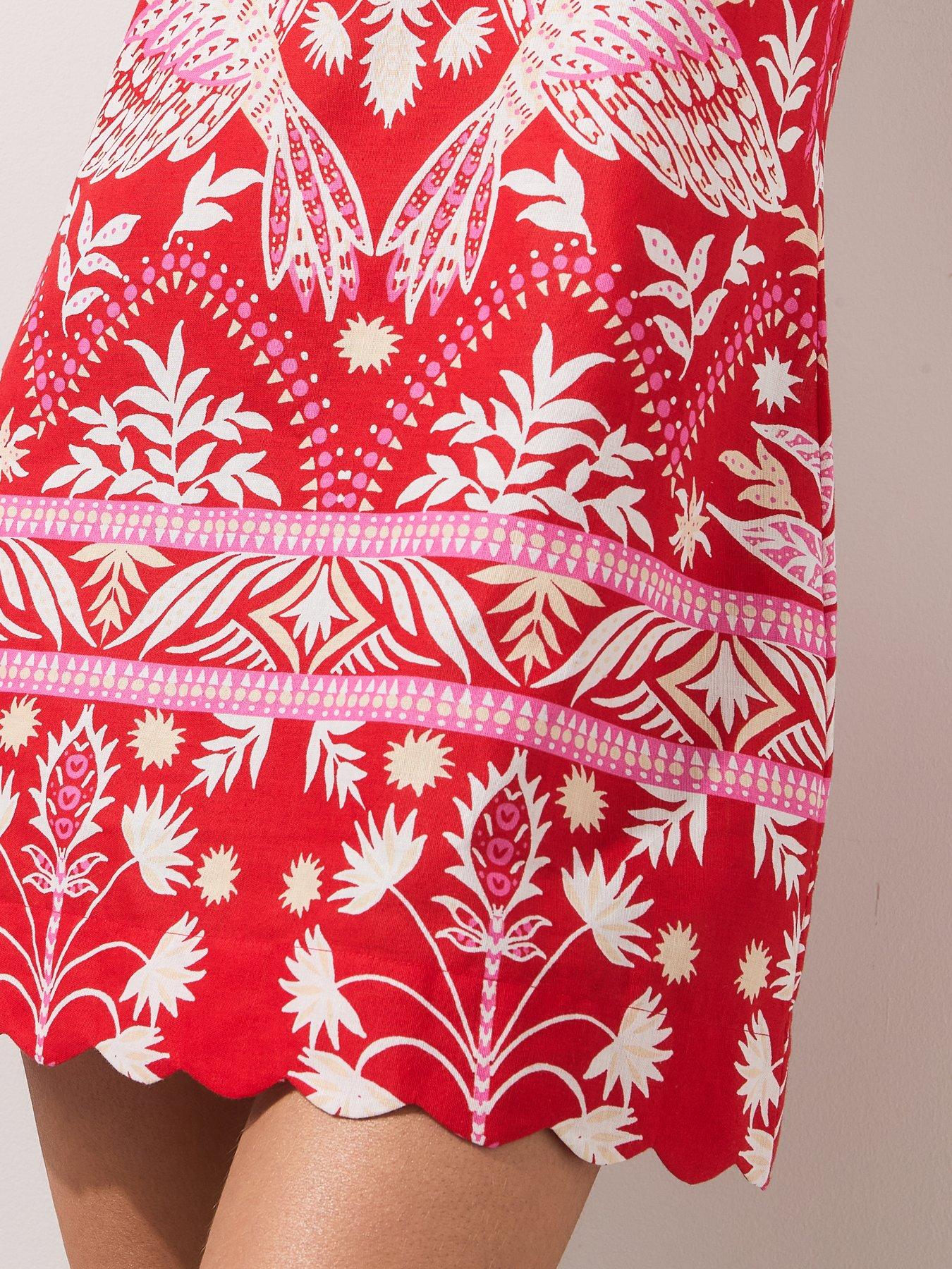 Image 4 of 5 of The Very Collection Scallop Edge Printed Mini Dress - Red