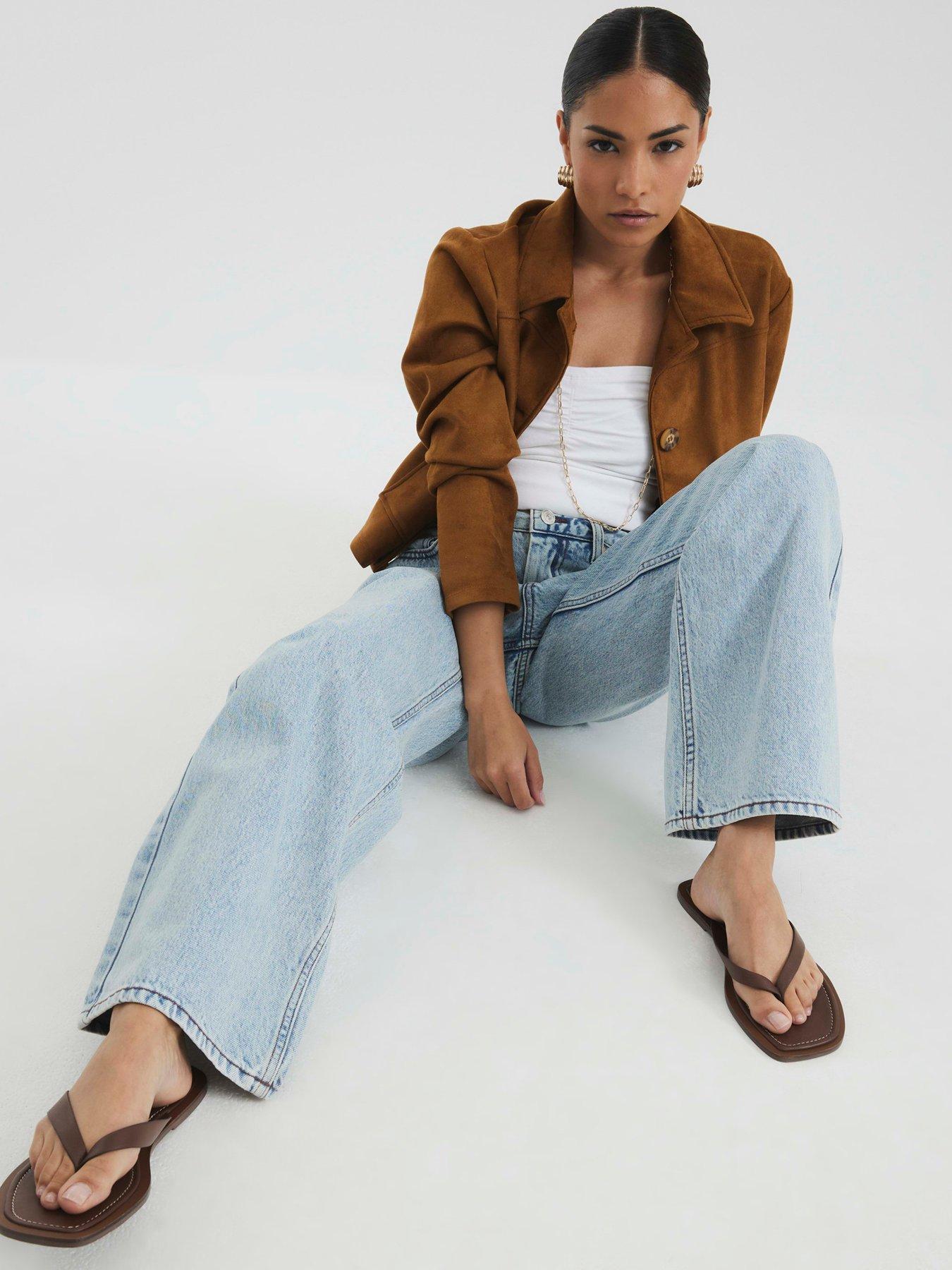 Image 3 of 4 of River Island Petite Relaxed Straight Bieber Jeans - Blue