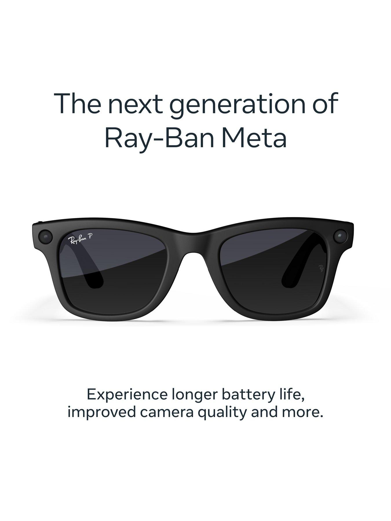 Image 2 of 8 of Ray-Ban Meta Wayfarer Large (Gen 2) - Matte Black, Polarised Gradient Graphite lenses
