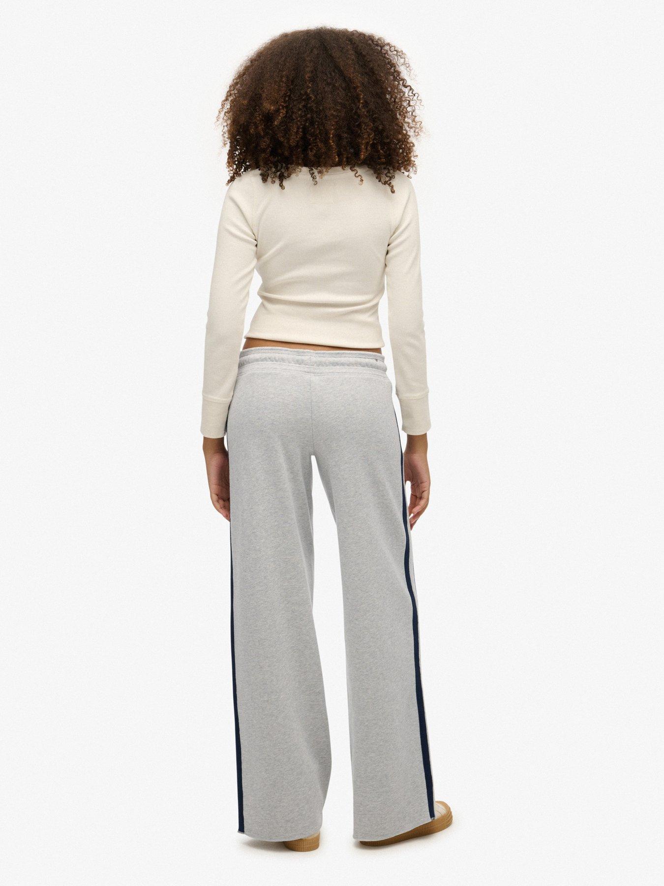  image of superdry-essential-logo-straight-jogger-glacier-grey-marl