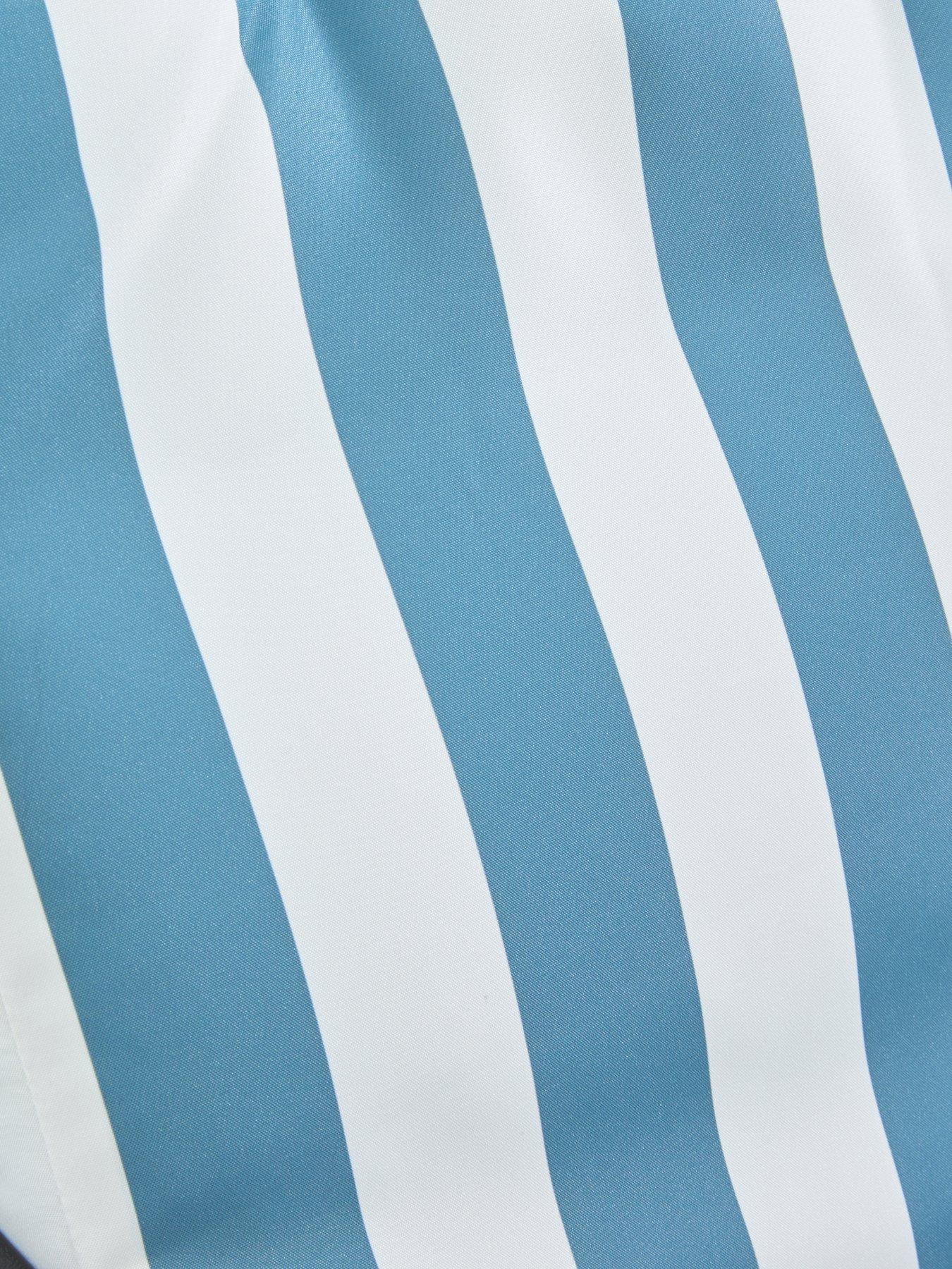  image of the-very-collection-devon-cushion-relaxer