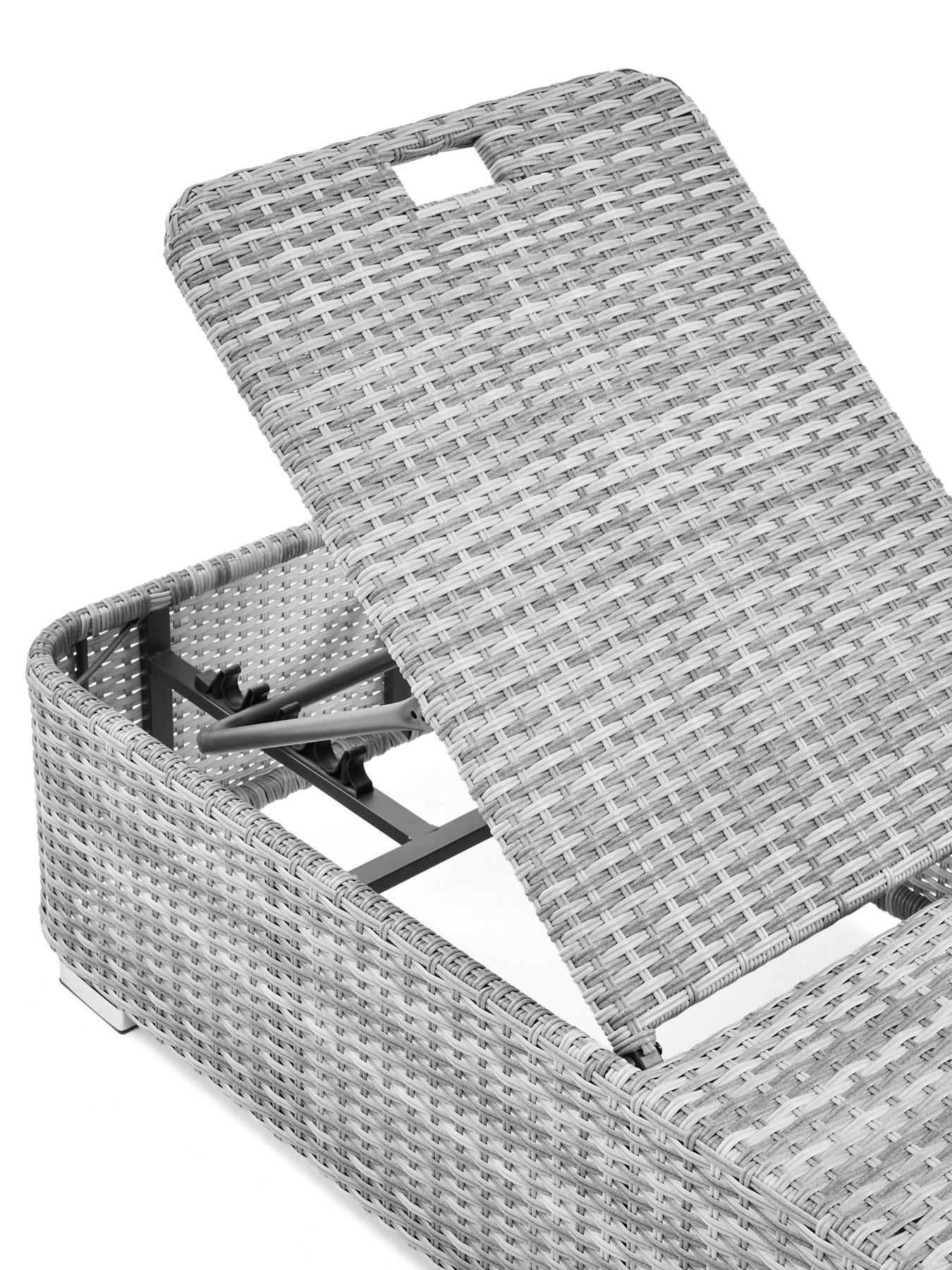 Image 5 of 7 of The Very Collection Verdura Lounger