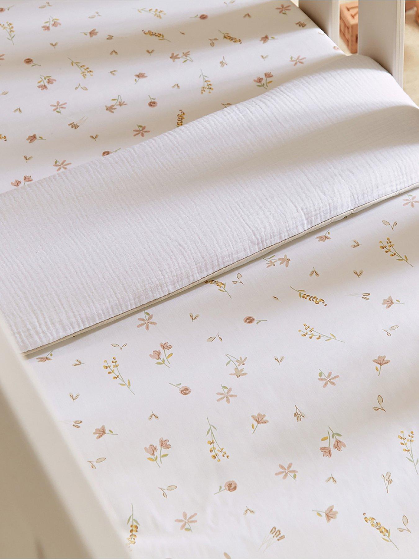 CuddleCo Cot Bed Quilt - Cashmere Meadow