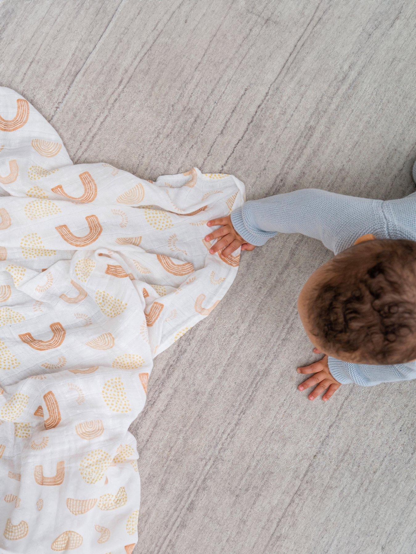 Image 3 of 4 of aden + anais Keep Rising - 3 Pack Cotton Muslin Squares