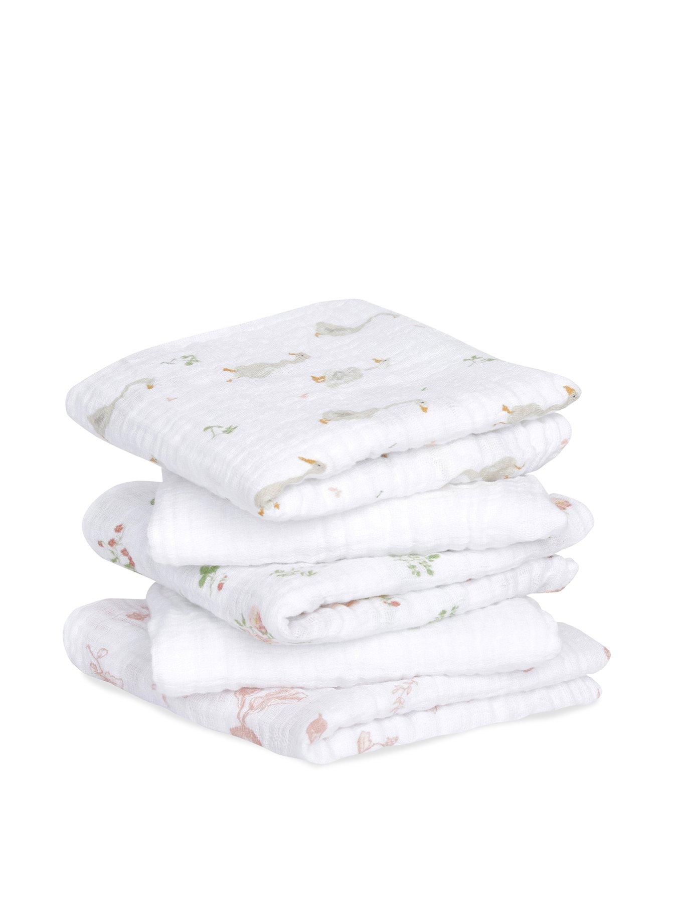 Image 2 of 5 of aden + anais Essential 5 Pack Cotton Muslin Squares - Country Floral