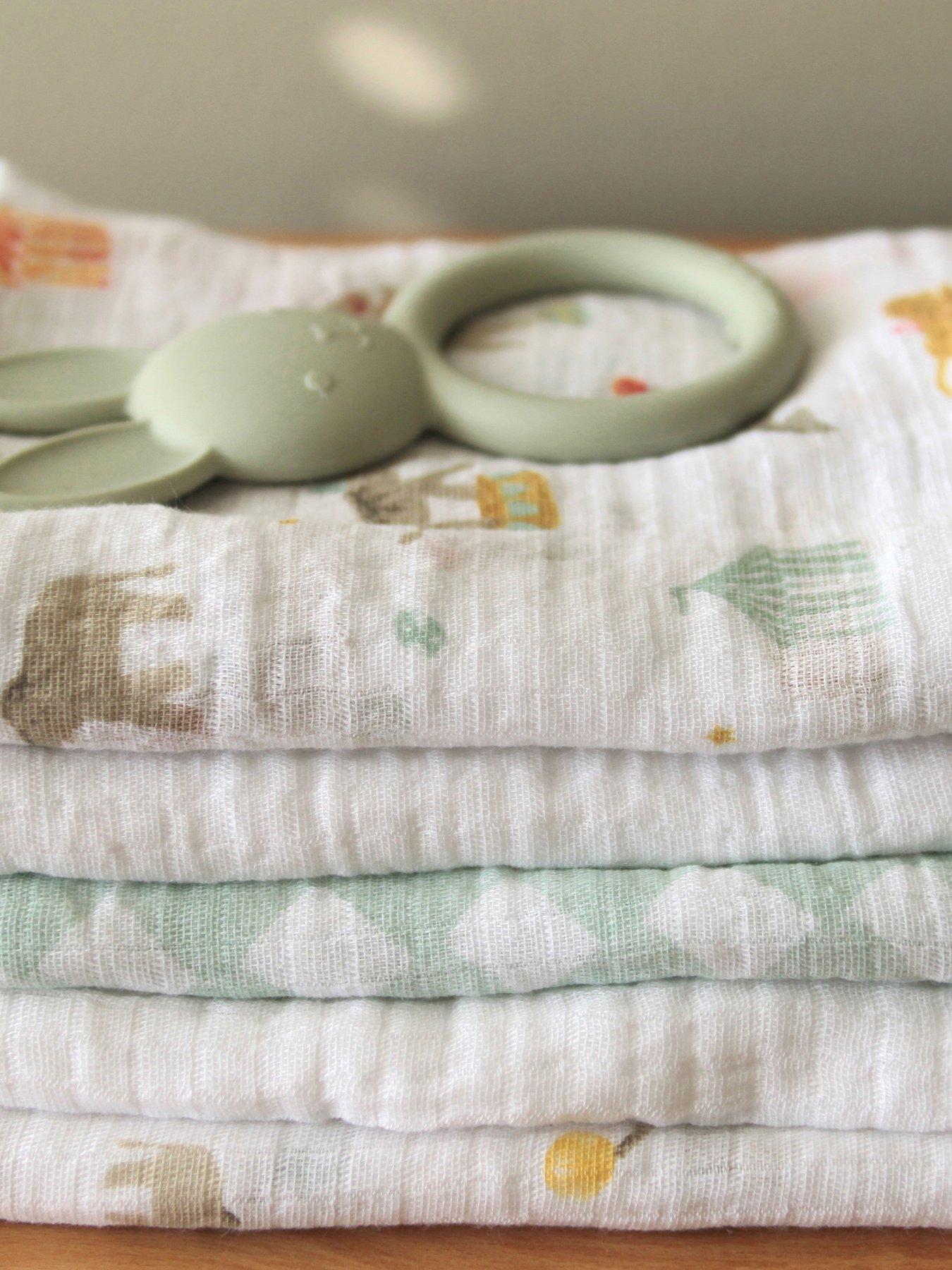 Image 4 of 5 of aden + anais Essential 5 Pack Cotton Muslin Squares - Elephant Circus