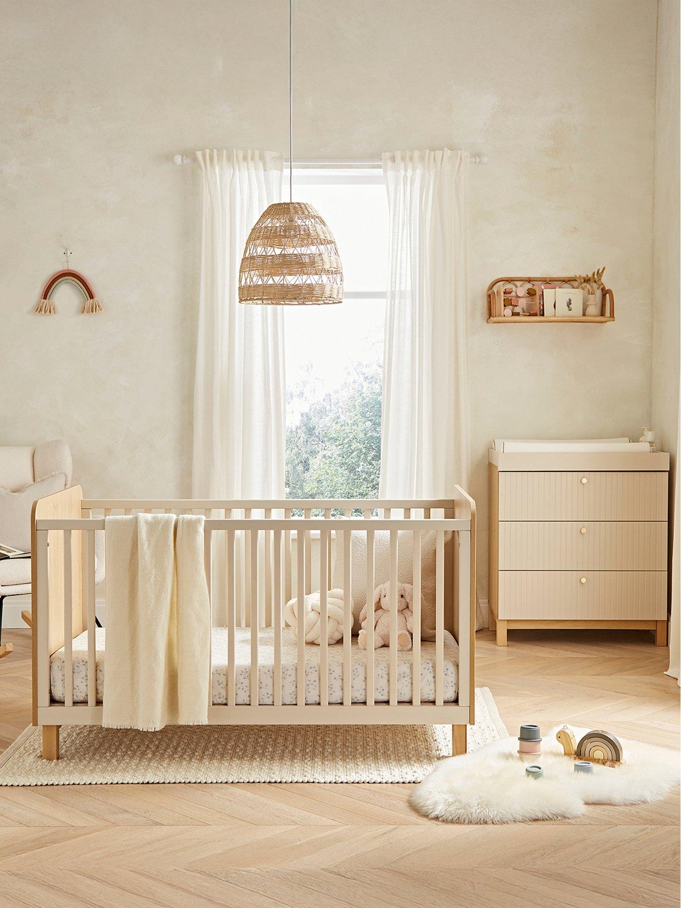 CuddleCo Remi 2pc Set 3 Drawer Dresser, Cot Bed  Oak/cashmere