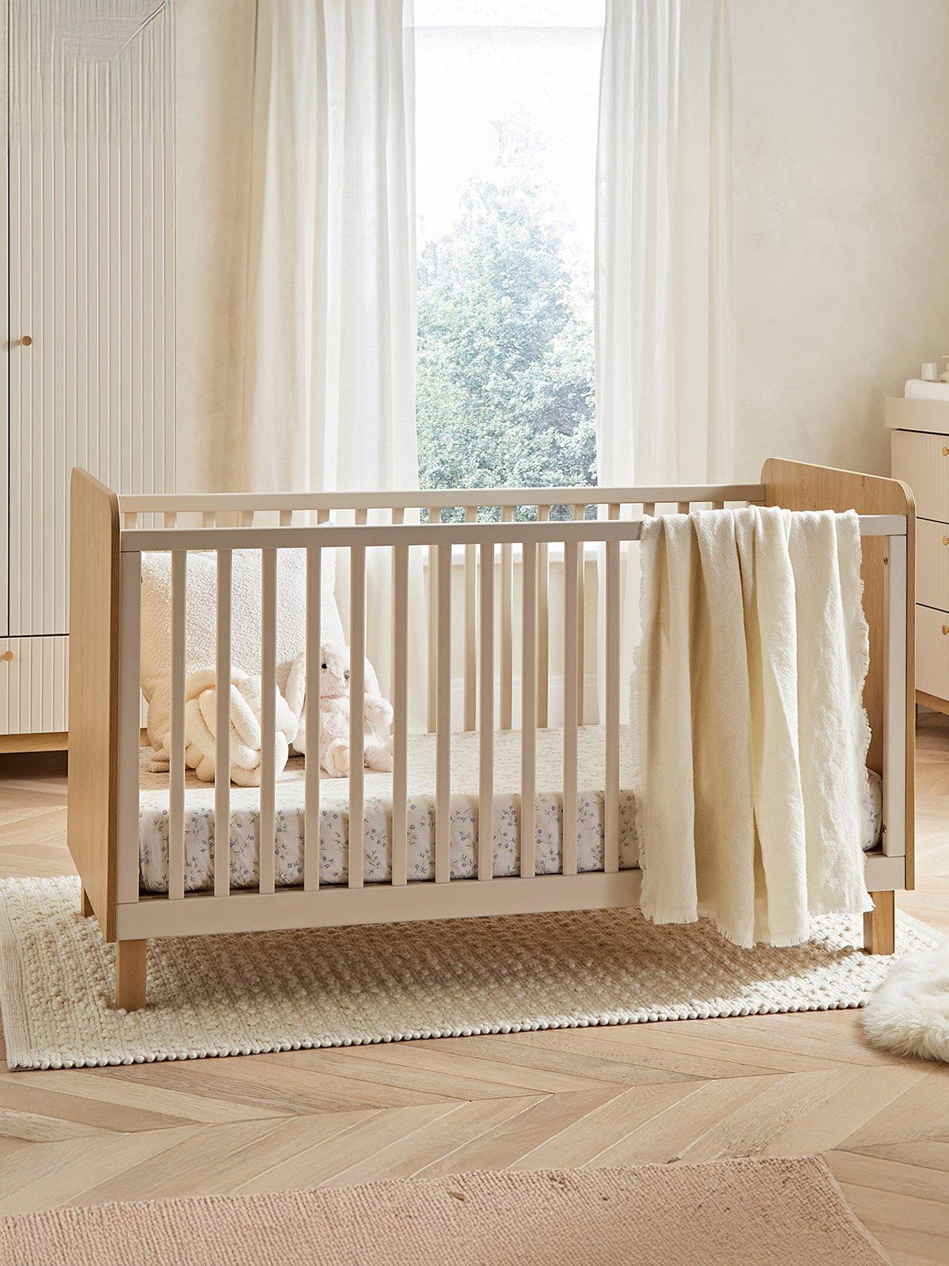 Image 3 of 7 of CuddleCo Remi 2pc Set 3 Drawer Dresser, Cot Bed  Oak/cashmere