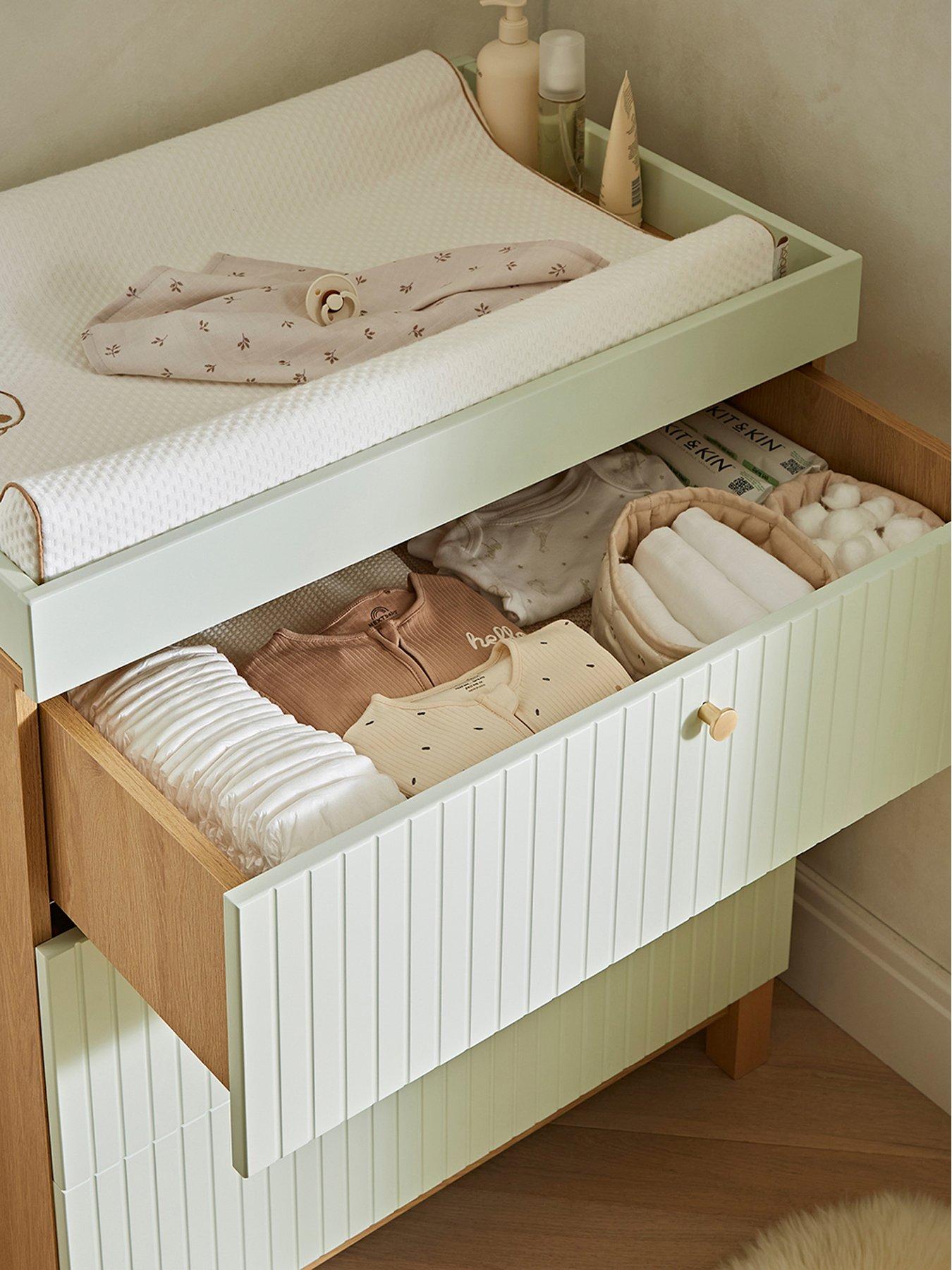 Image 6 of 7 of CuddleCo Remi 3pc Set 3 Drawer Dresser, Cot Bed and Wardrobe Oak/Green
