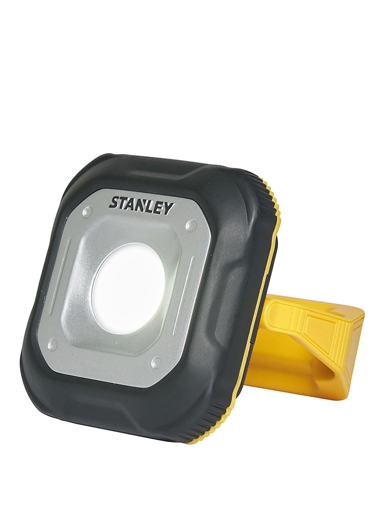 stanley-magnetic-portable-rechargeable-worklight-800-lumens