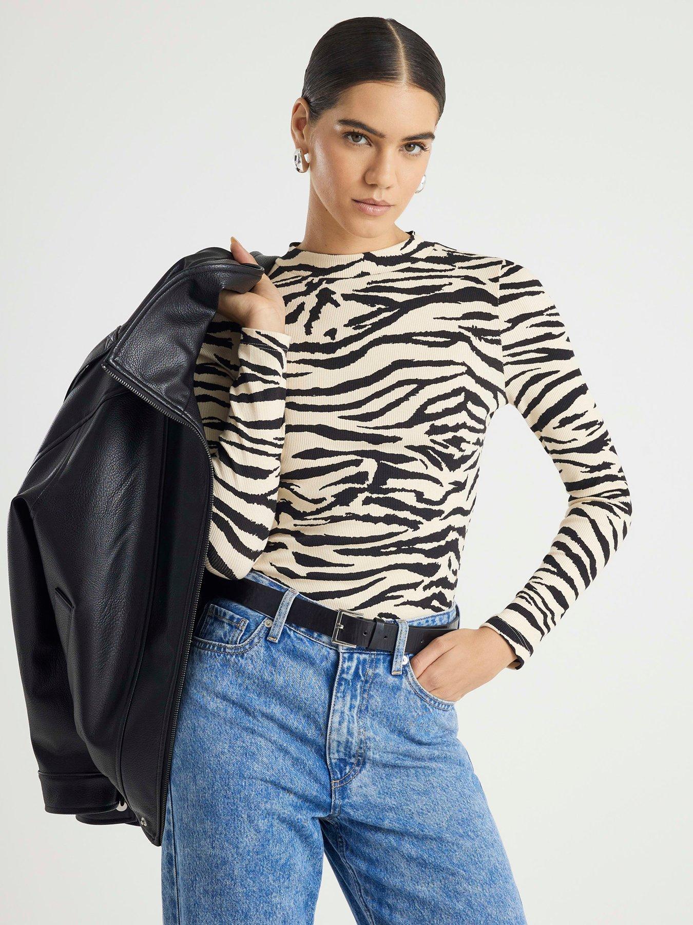 river-island-long-sleeve-rib-crew-neck-zebra-top-black