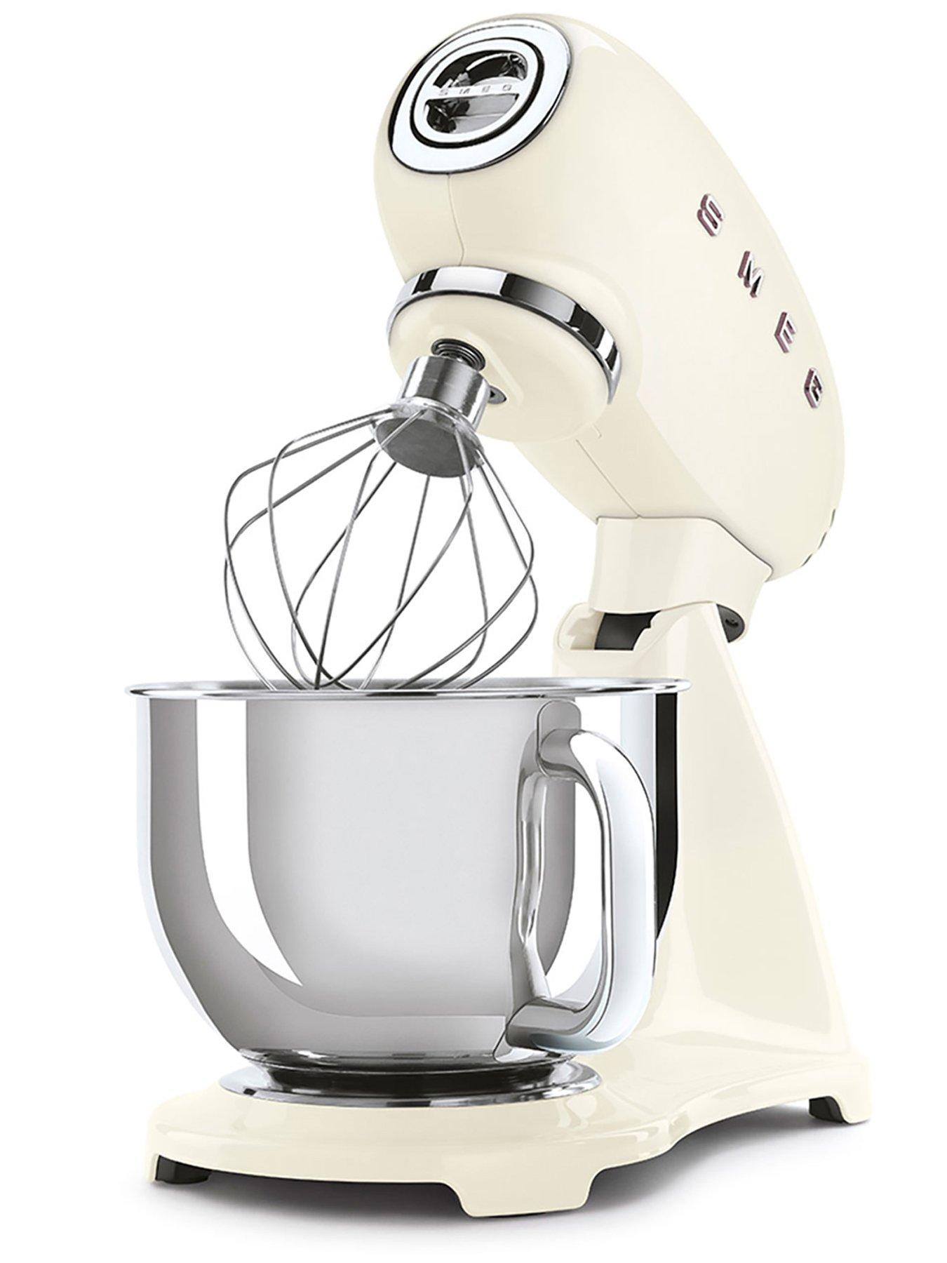 Image 4 of 7 of Smeg SMF03 Stand Mix Cream