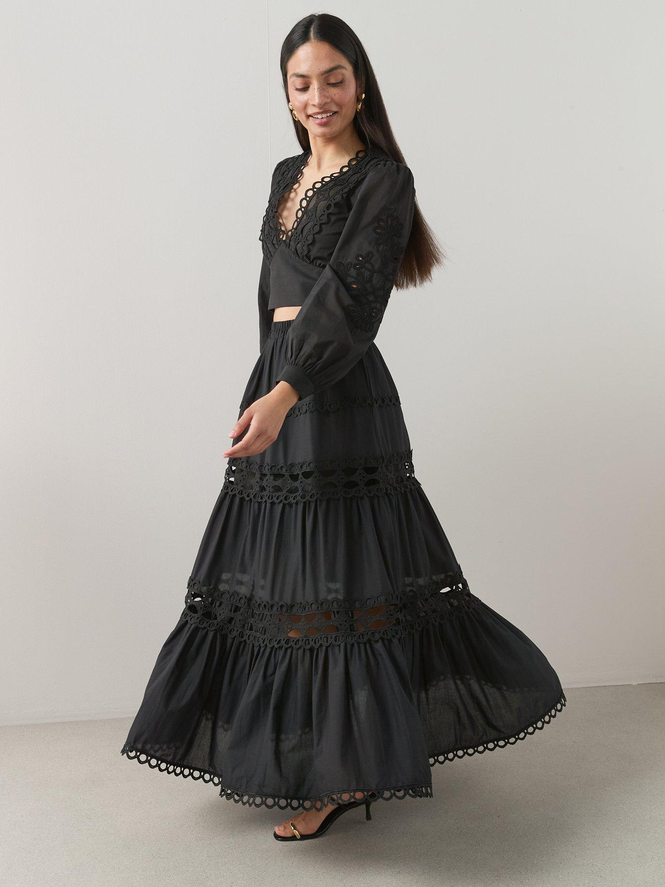 Image 3 of 6 of The Very Collection Maxi Broderie Skirt - Black
