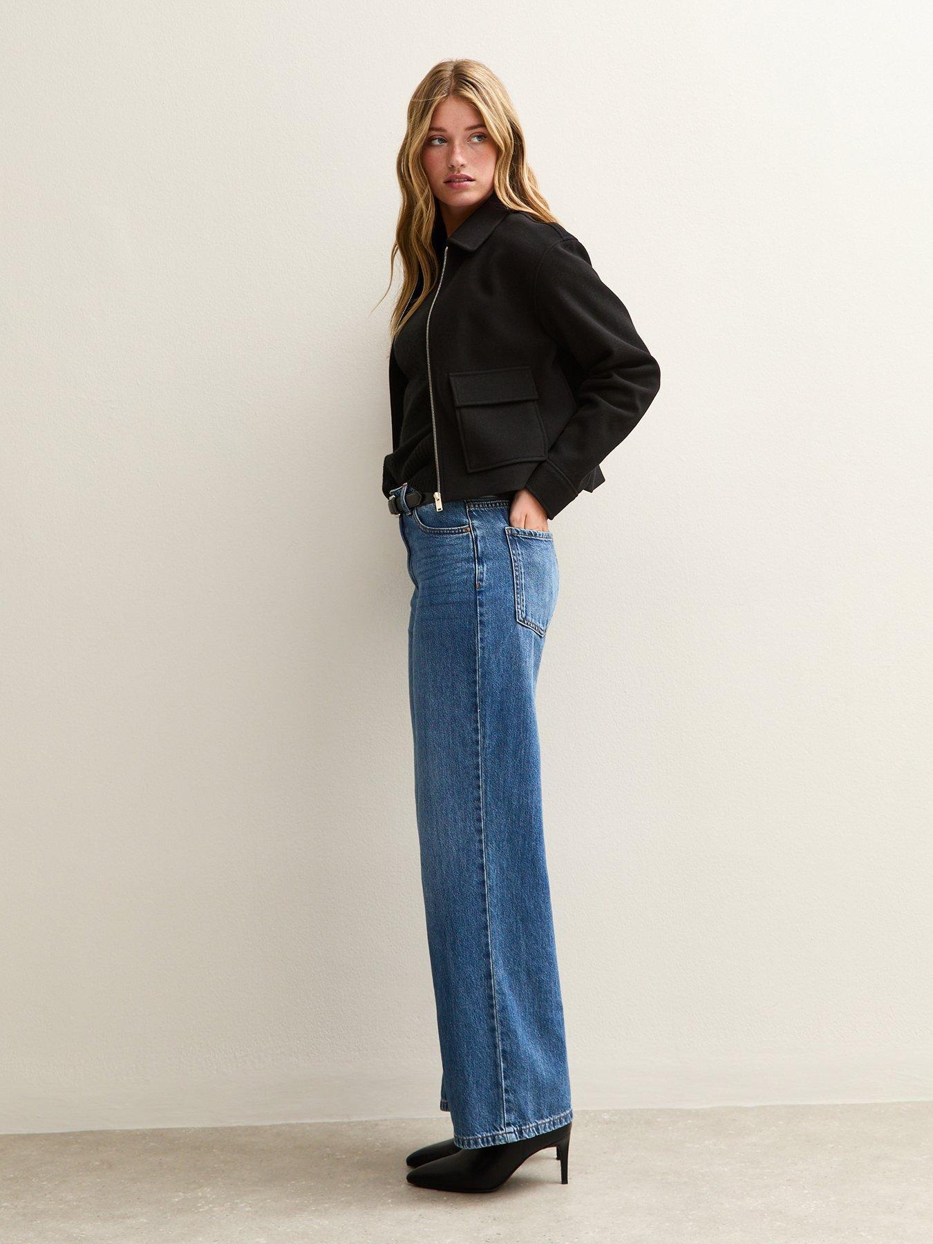 Image 4 of 6 of New Look Zip Cosy Harrington - Black