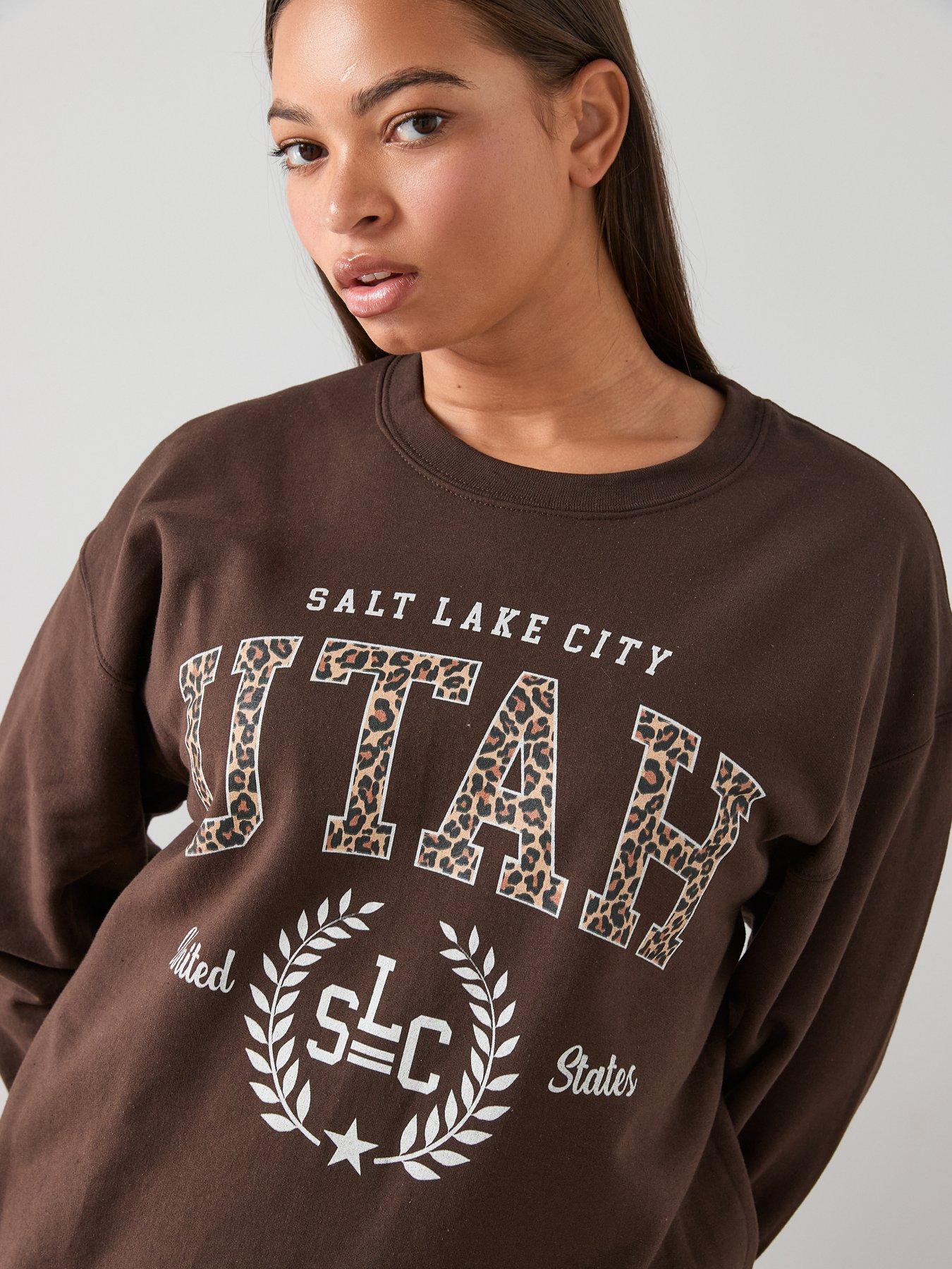  image of the-very-collection-curve-animal-slogan-sweat-brown