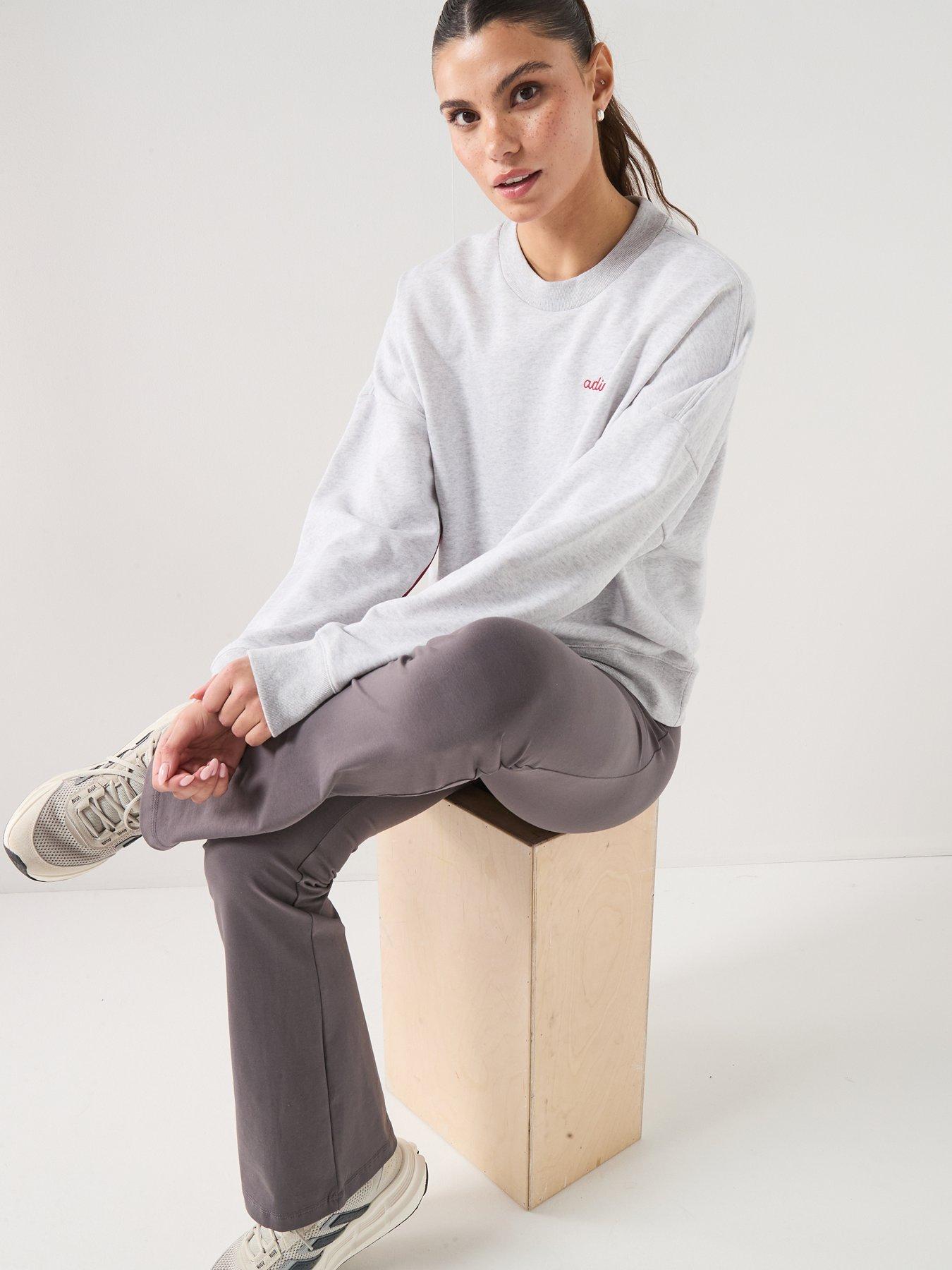 Image 4 of 6 of adidas Sportswear Women's Seasonal Essentials Colourpop Sweatshirt With Embroidered Graphic - Grey