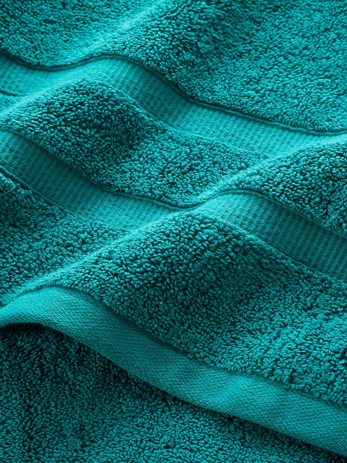 Image 3 of 3 of Christy Signum Heavyweight 100% Combed Cotton Towels