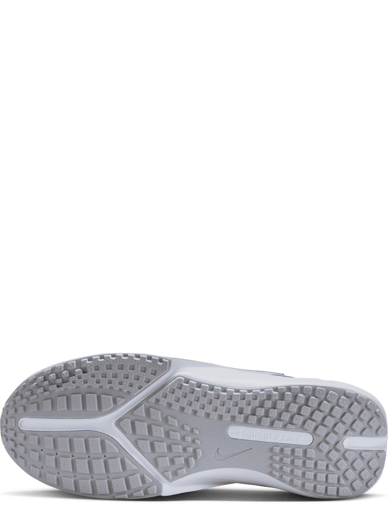  image of nike-junior-sonic-fly-trainers-black