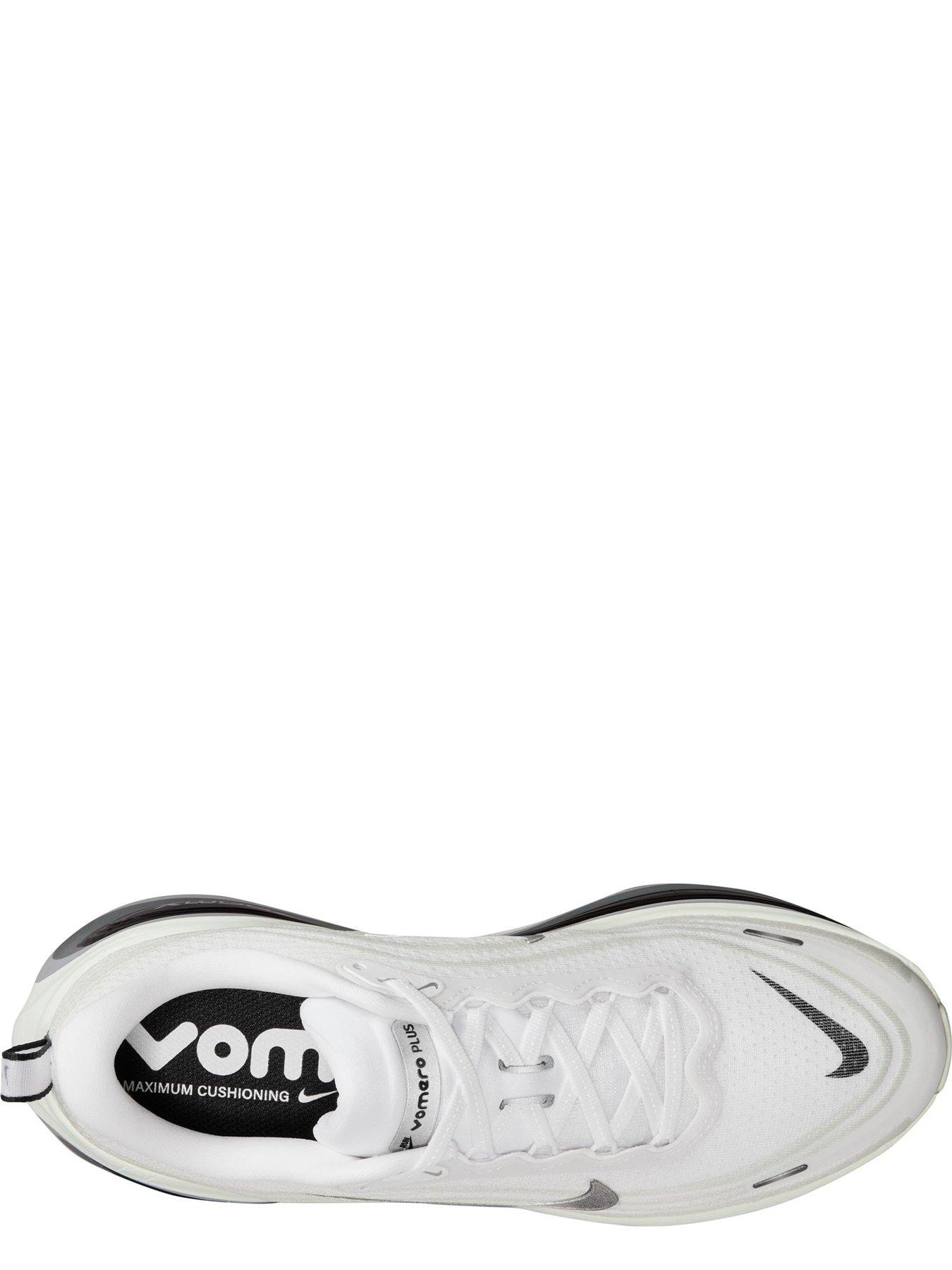 outfit image of nike-mens-running-vomero-plus-trainers-white