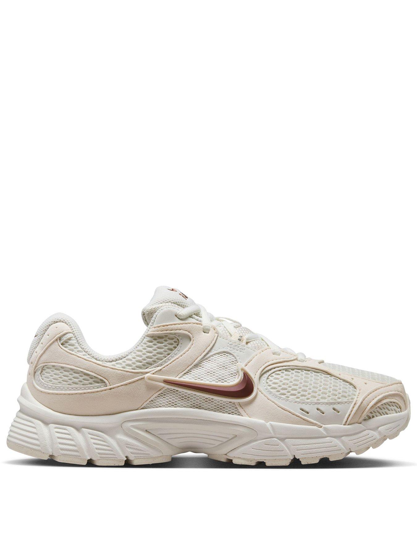 Nike Women's V5 RNR Trainers - White