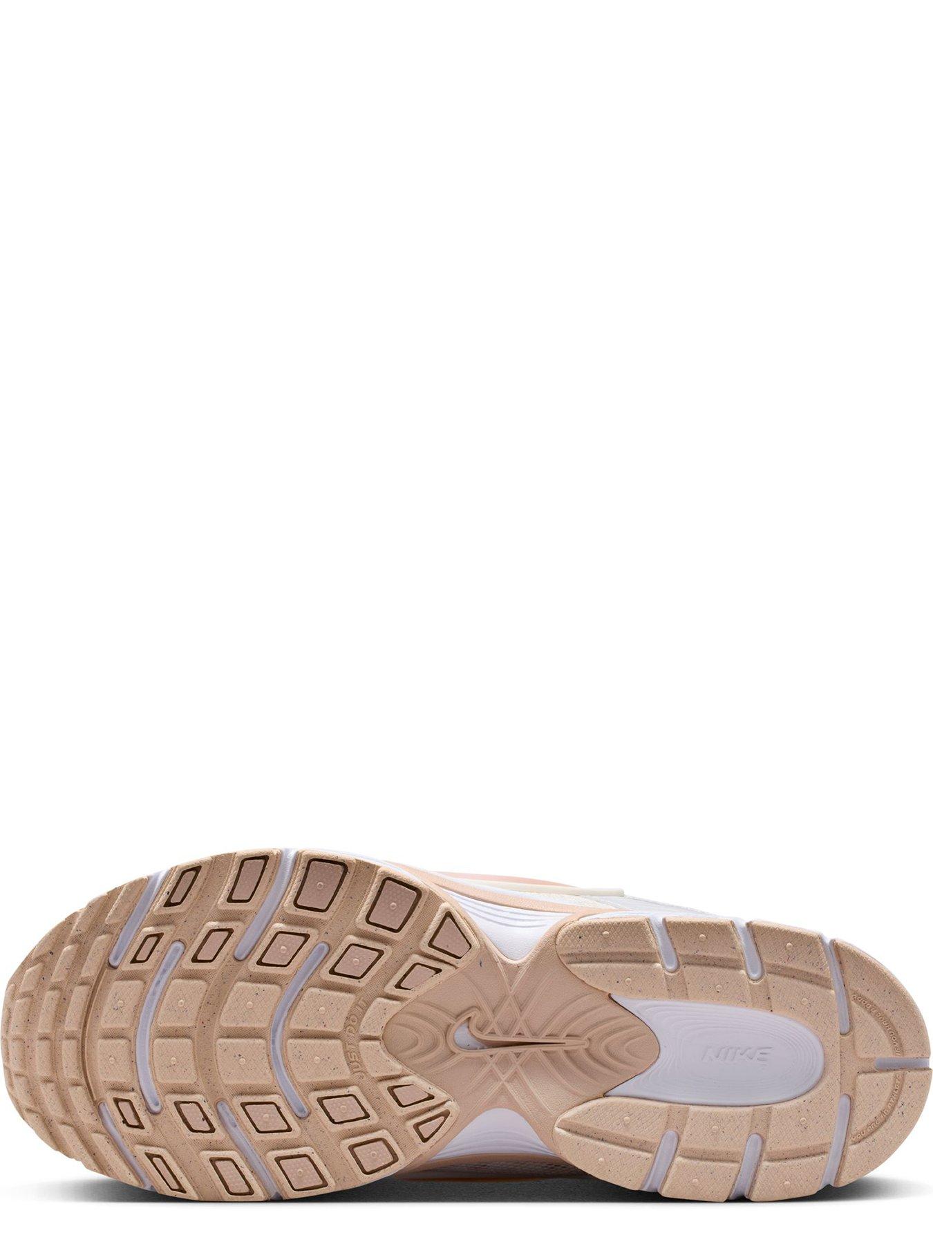  image of nike-womens-v5-rnr-trainers-white