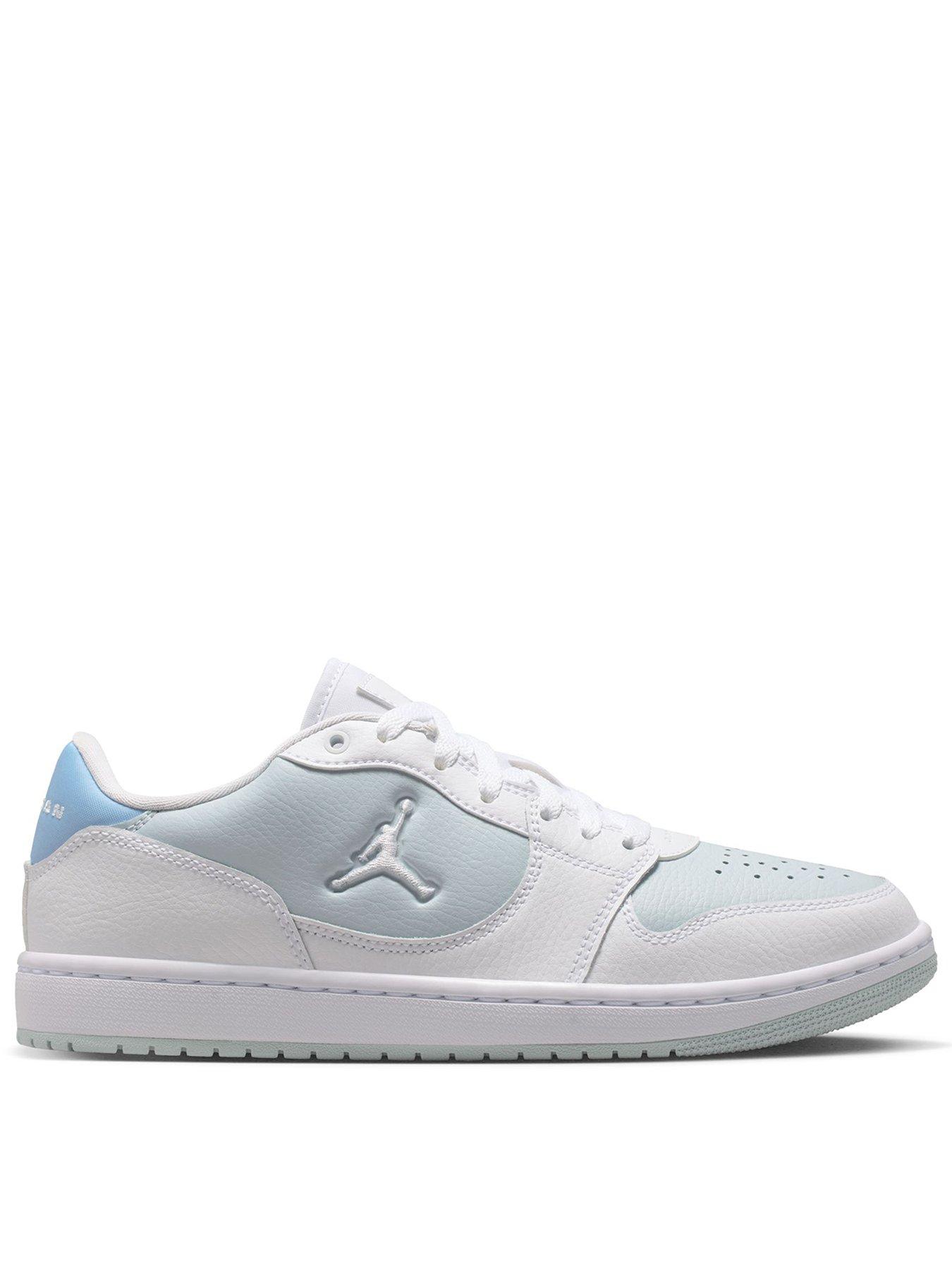 Jordan Nike Womens Court Connect Low Shoes - White