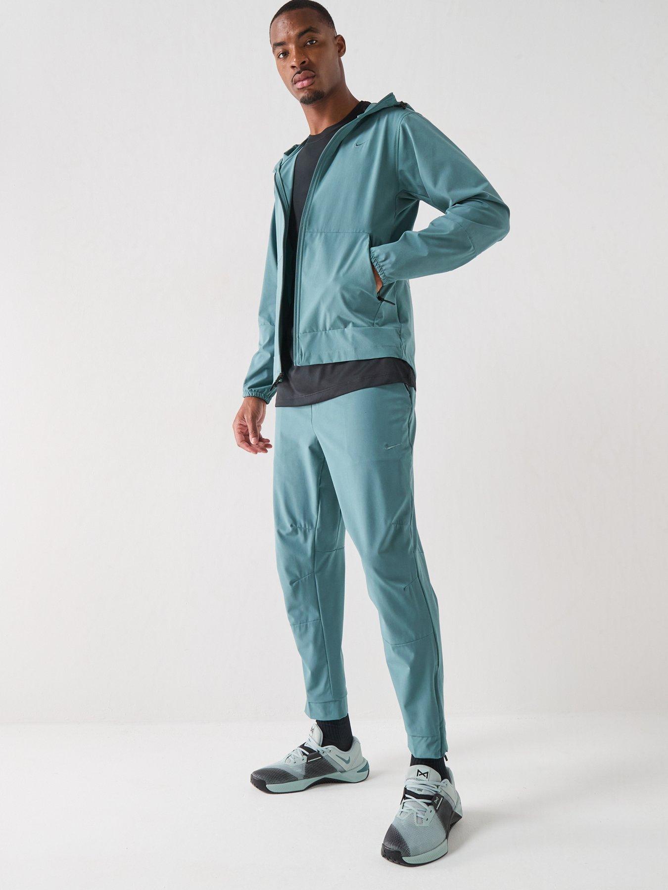 Image 4 of 7 of Nike Mens Training Repel Hooded Versatile Jacket - Green