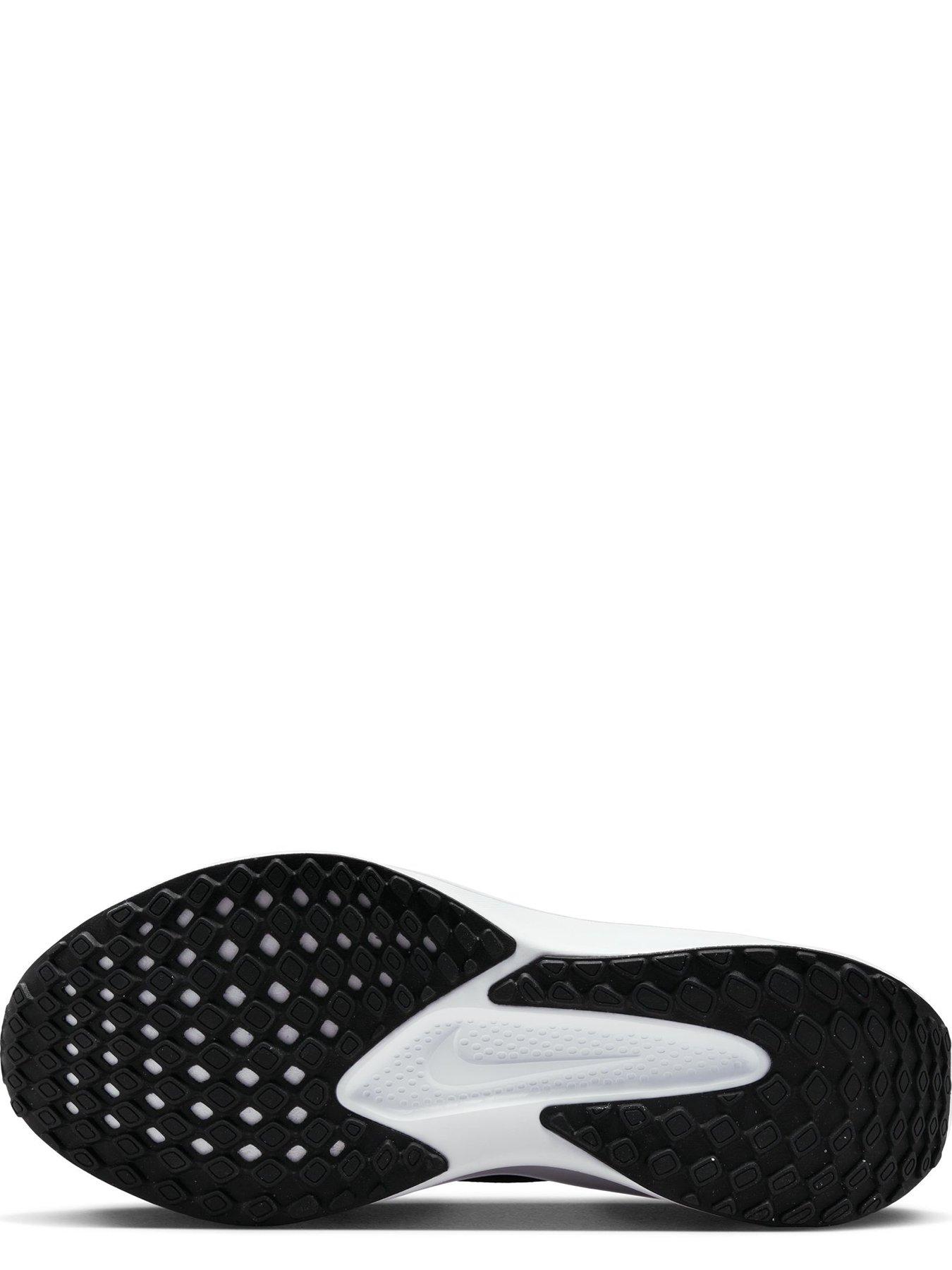 Image 5 of 7 of Nike Womens Running Quest 6 Trainers - Black