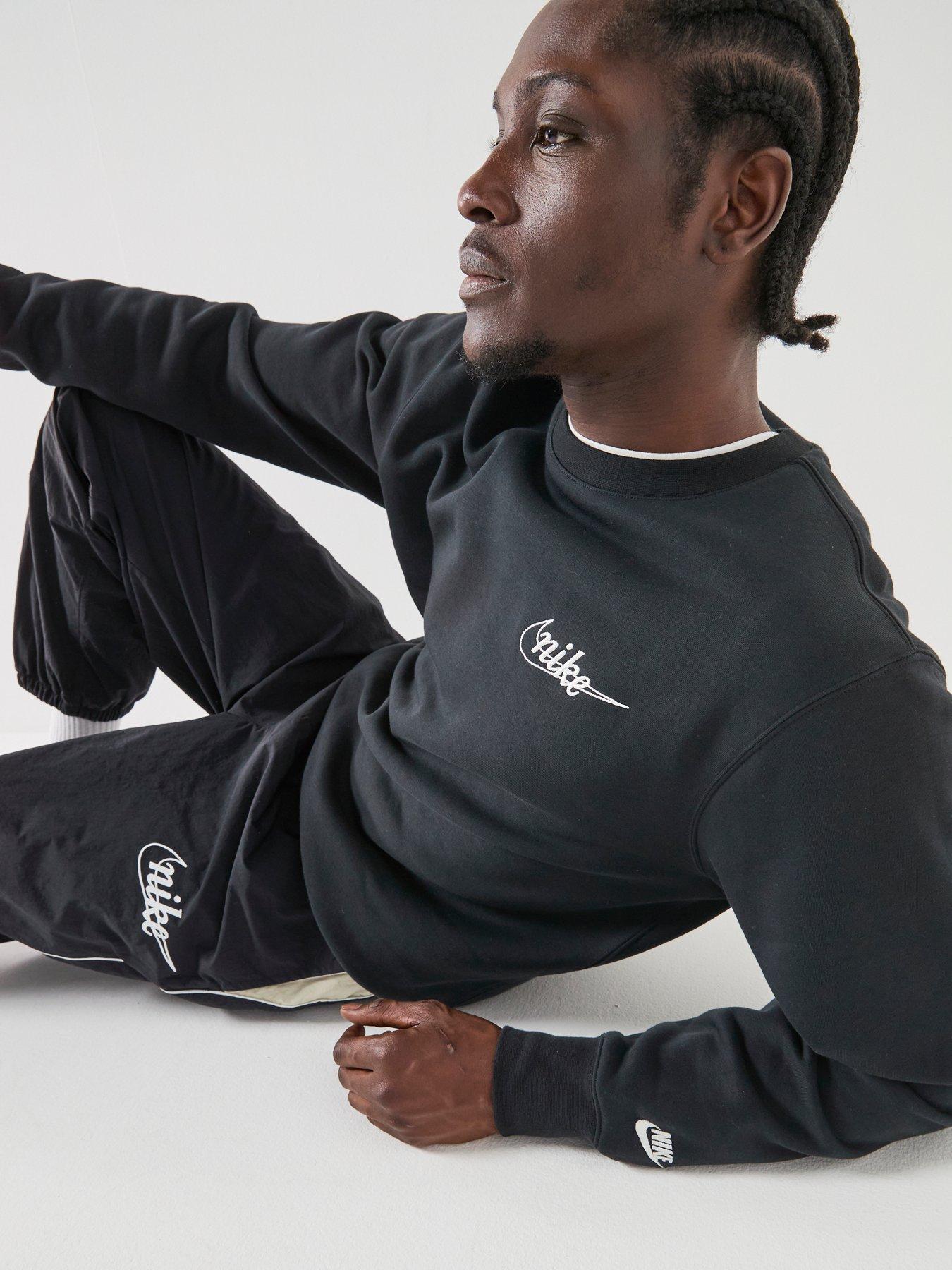Image 4 of 7 of Nike Men's Fleece Crew-Neck Sweatshirt