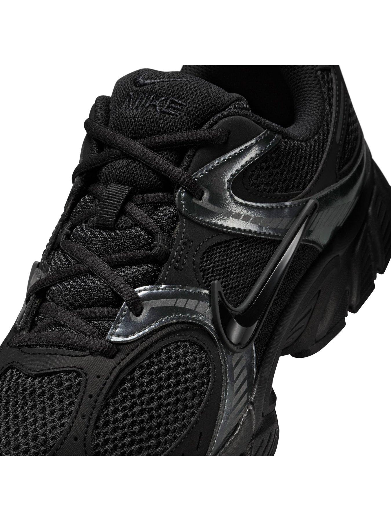 Image 6 of 7 of Nike Mens V5 RNR Trainers - Black