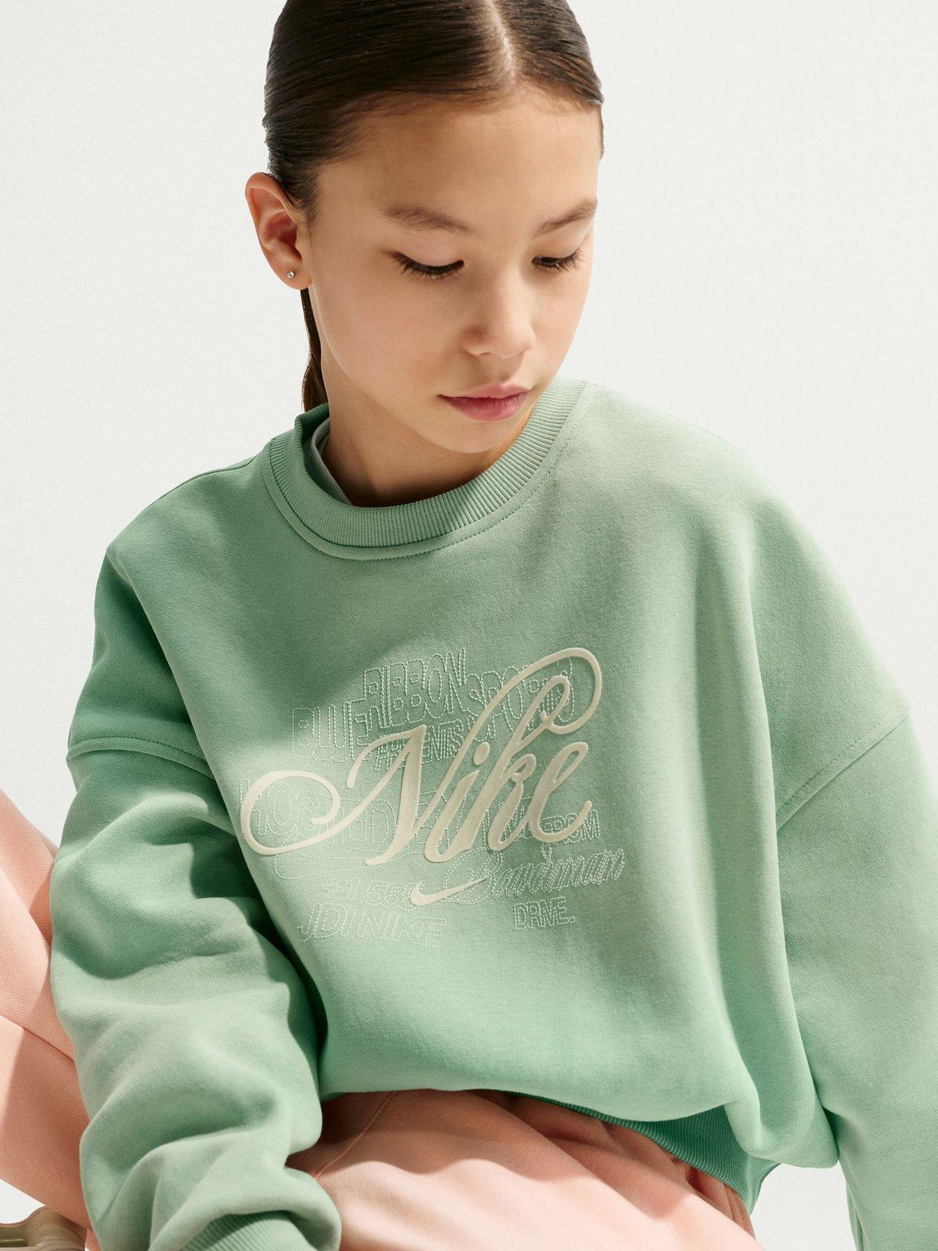 Nike Older Kids Girls Sportswear Club Boxy Graphic Crew Sweatshirt - Green