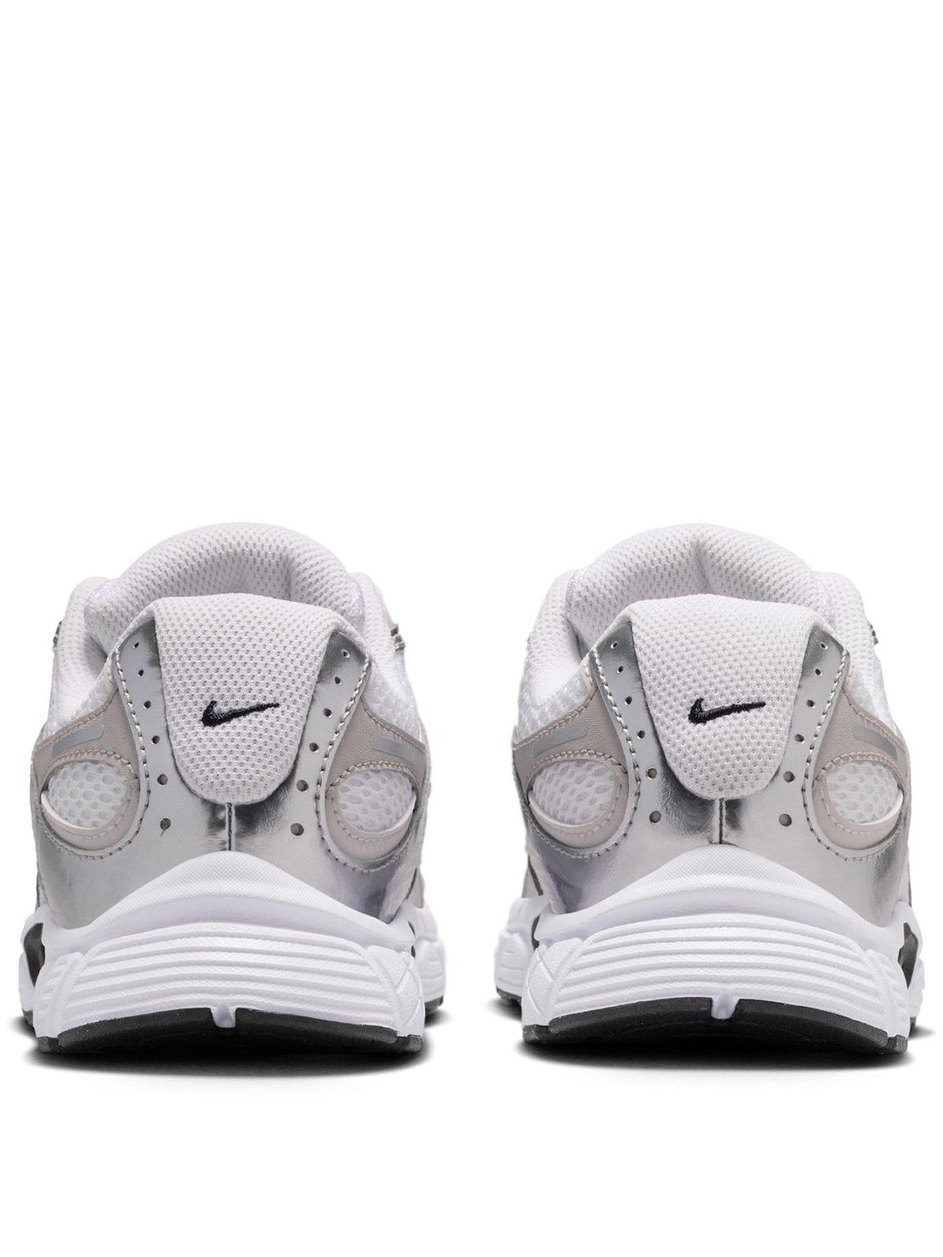 Image 3 of 7 of Nike Big Kids' V5 RNR Trainers - Grey