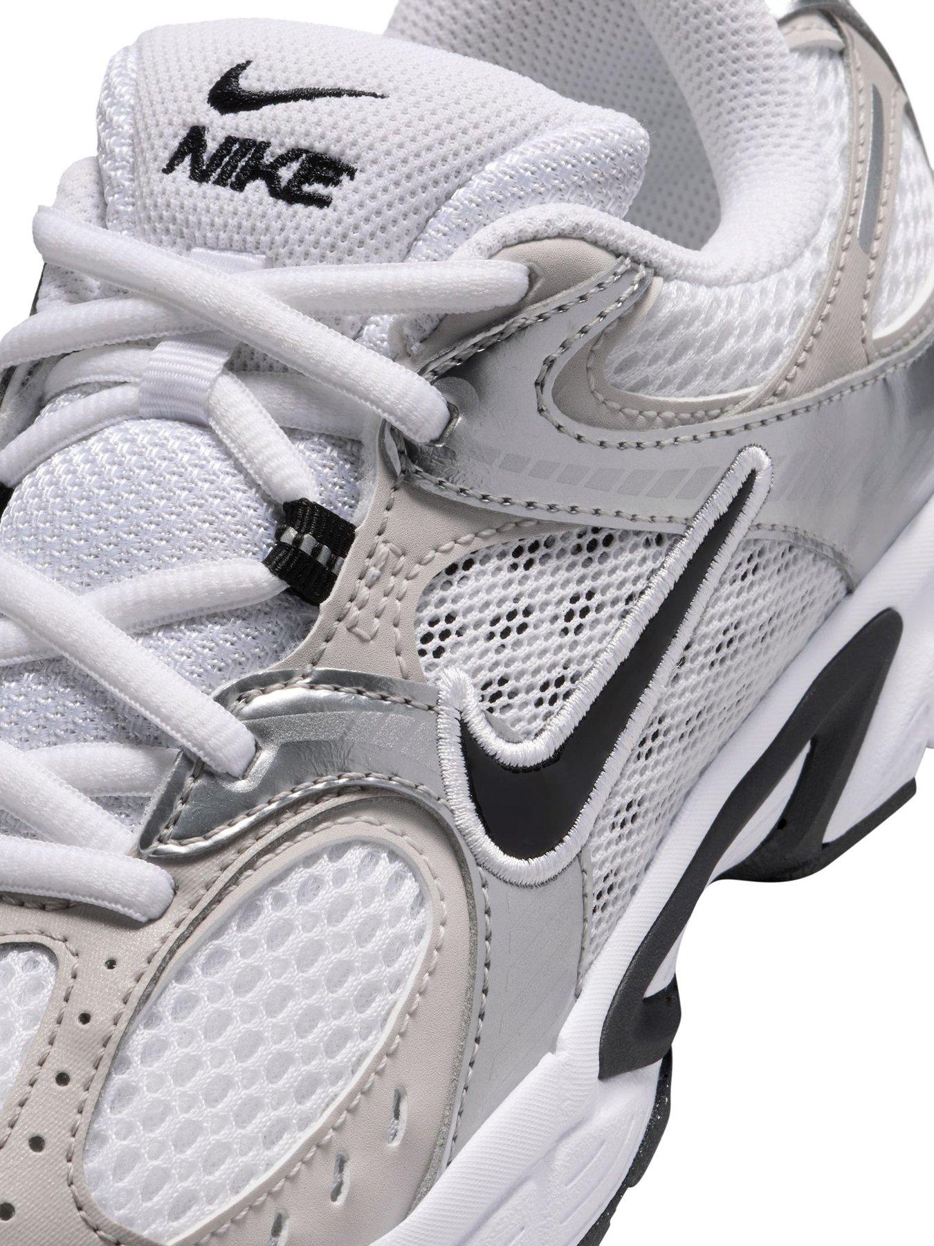 Image 6 of 7 of Nike Big Kids' V5 RNR Trainers - Grey
