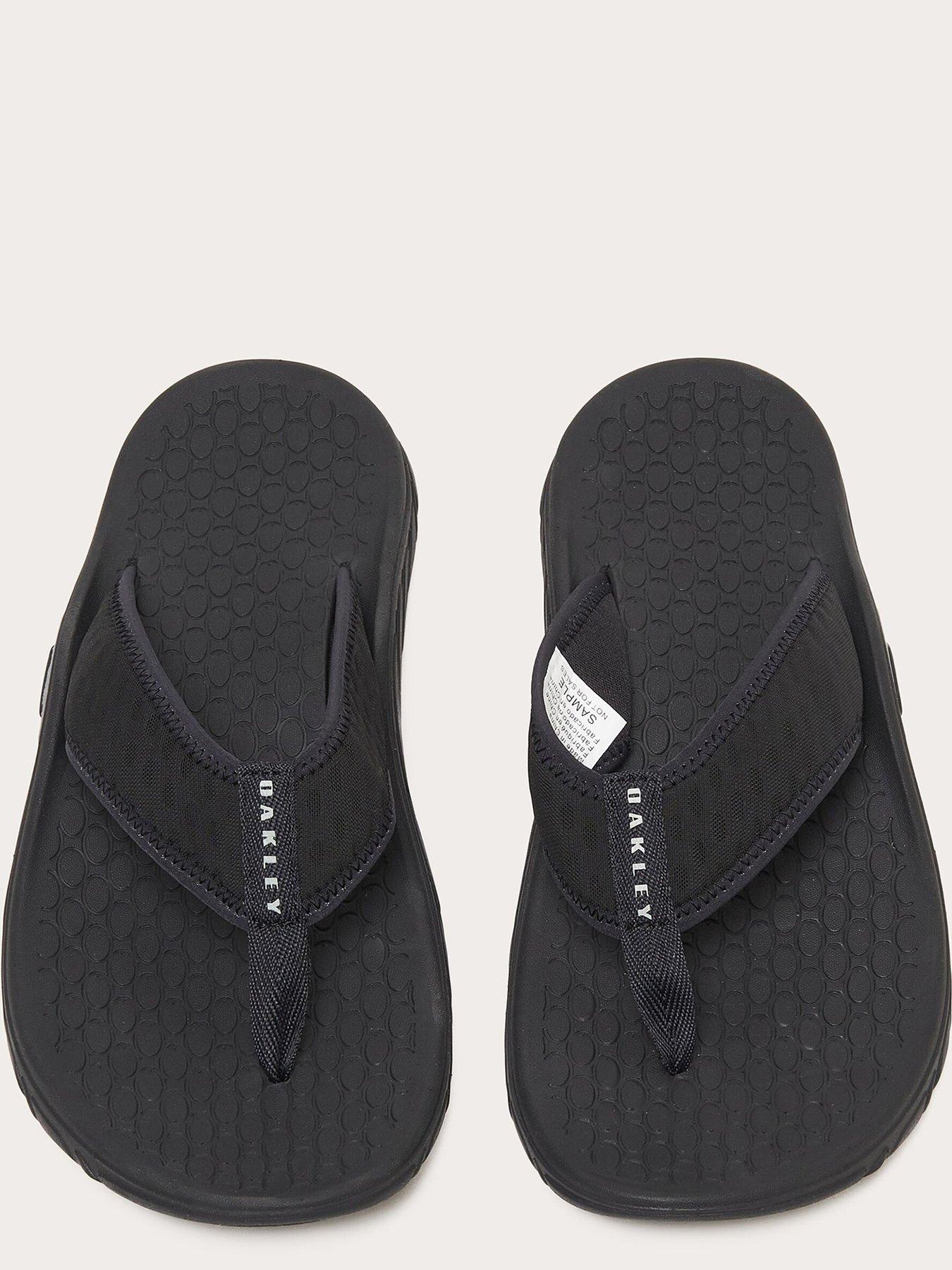  image of oakley-mens-operative-flip-flops-black