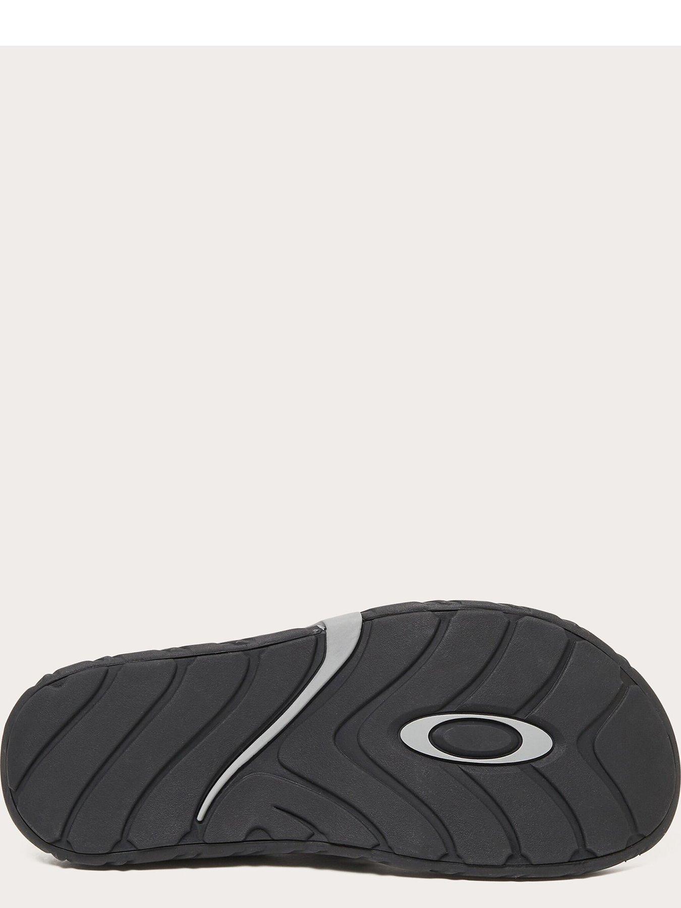  image of oakley-mens-operative-flip-flops-black