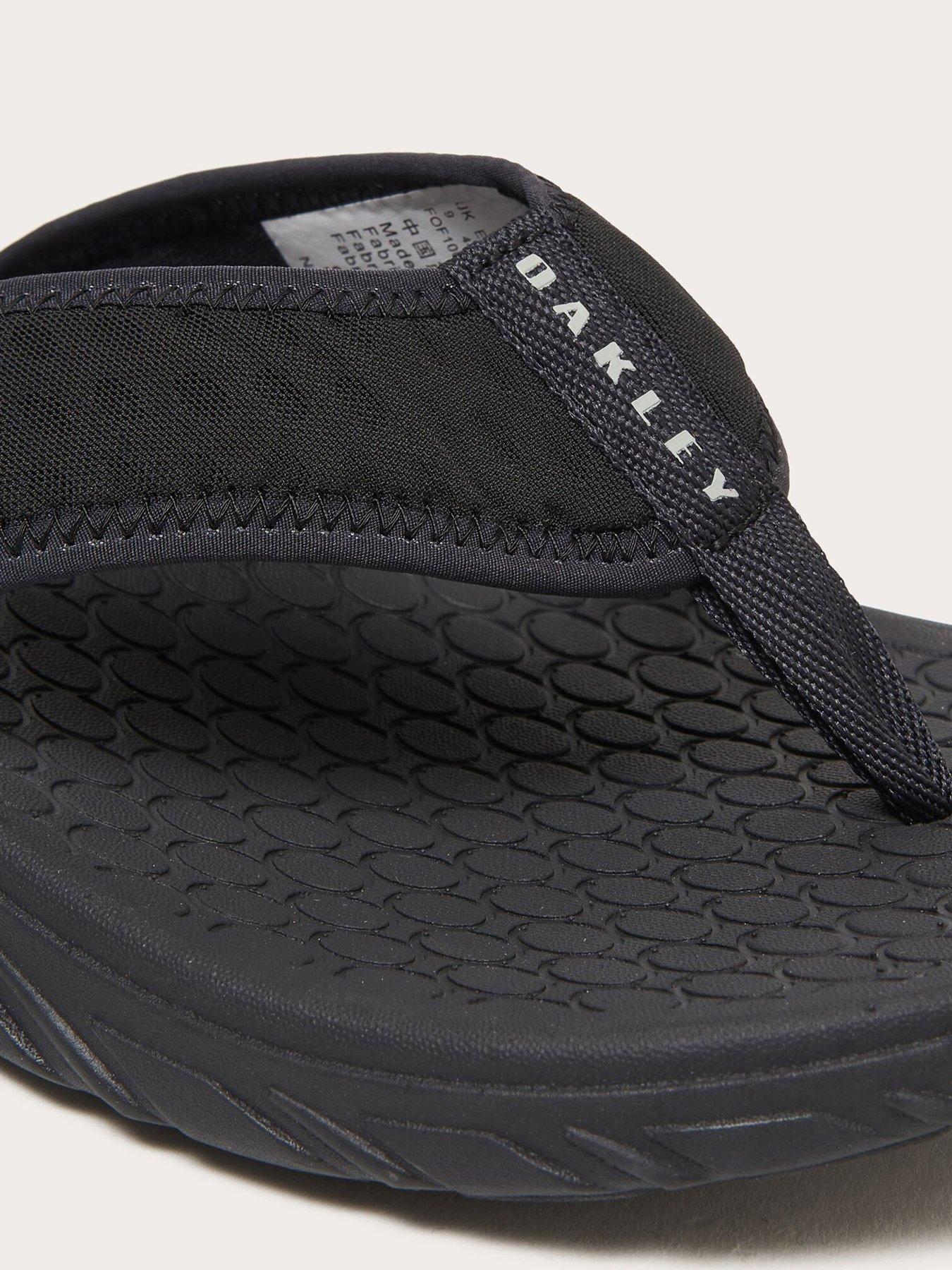  image of oakley-mens-operative-flip-flops-black