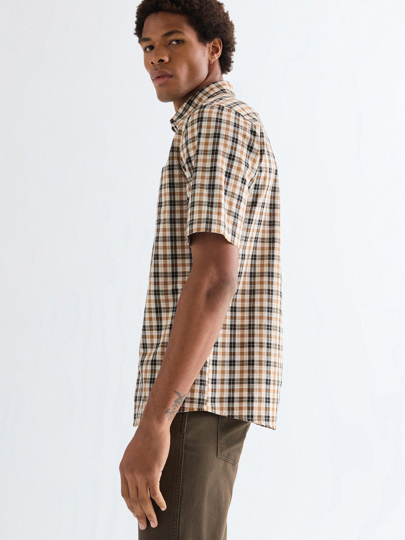 Image 4 of 5 of Wrangler Check Short Sleeve Shirt - Red