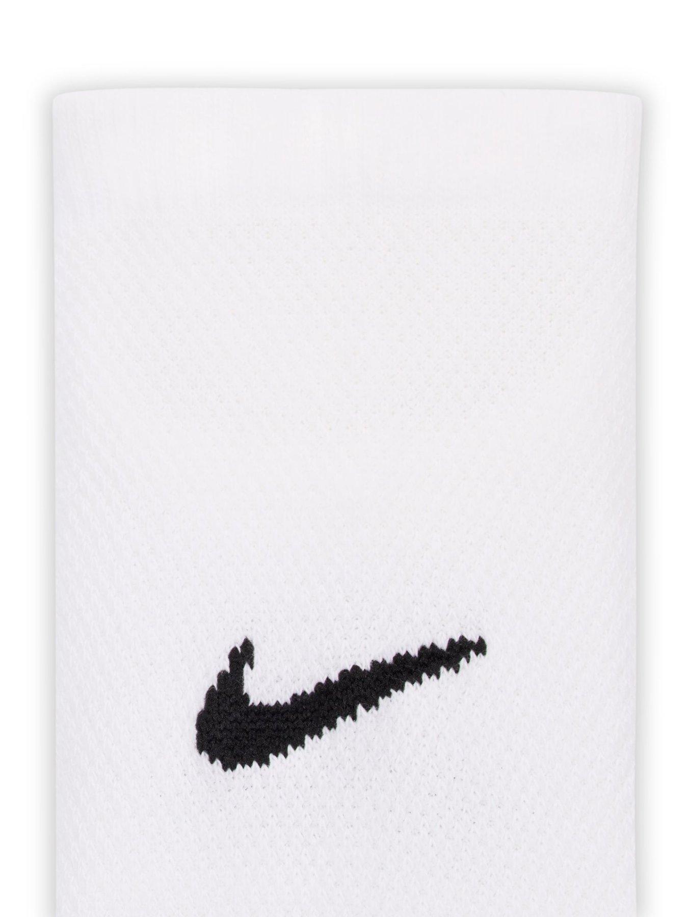  image of nike-unisex-everyday-elevated-no-show-socks-3-pack-multi