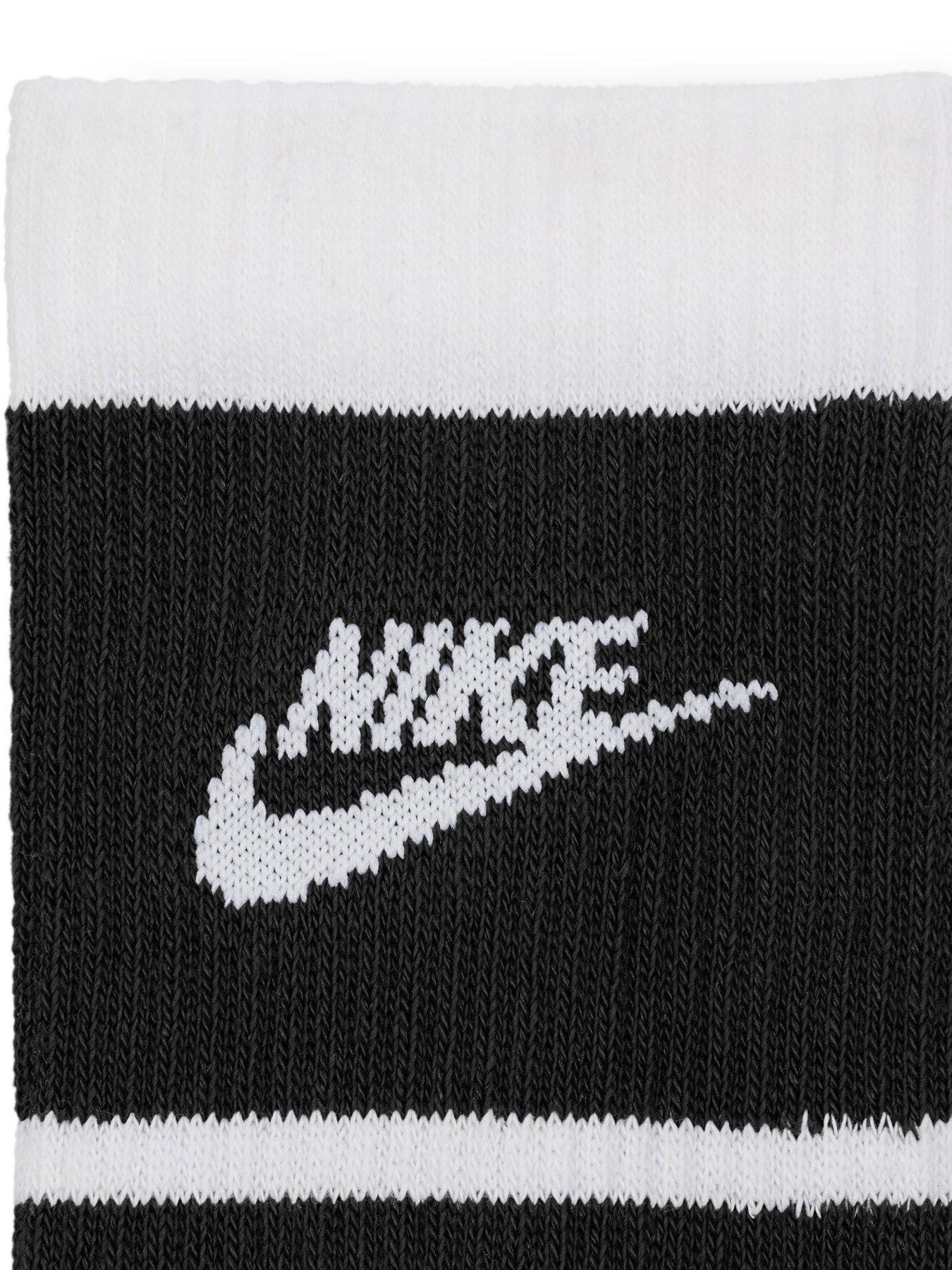  image of nike-unisex-everyday-elevated-crew-socks-3-pack-multi