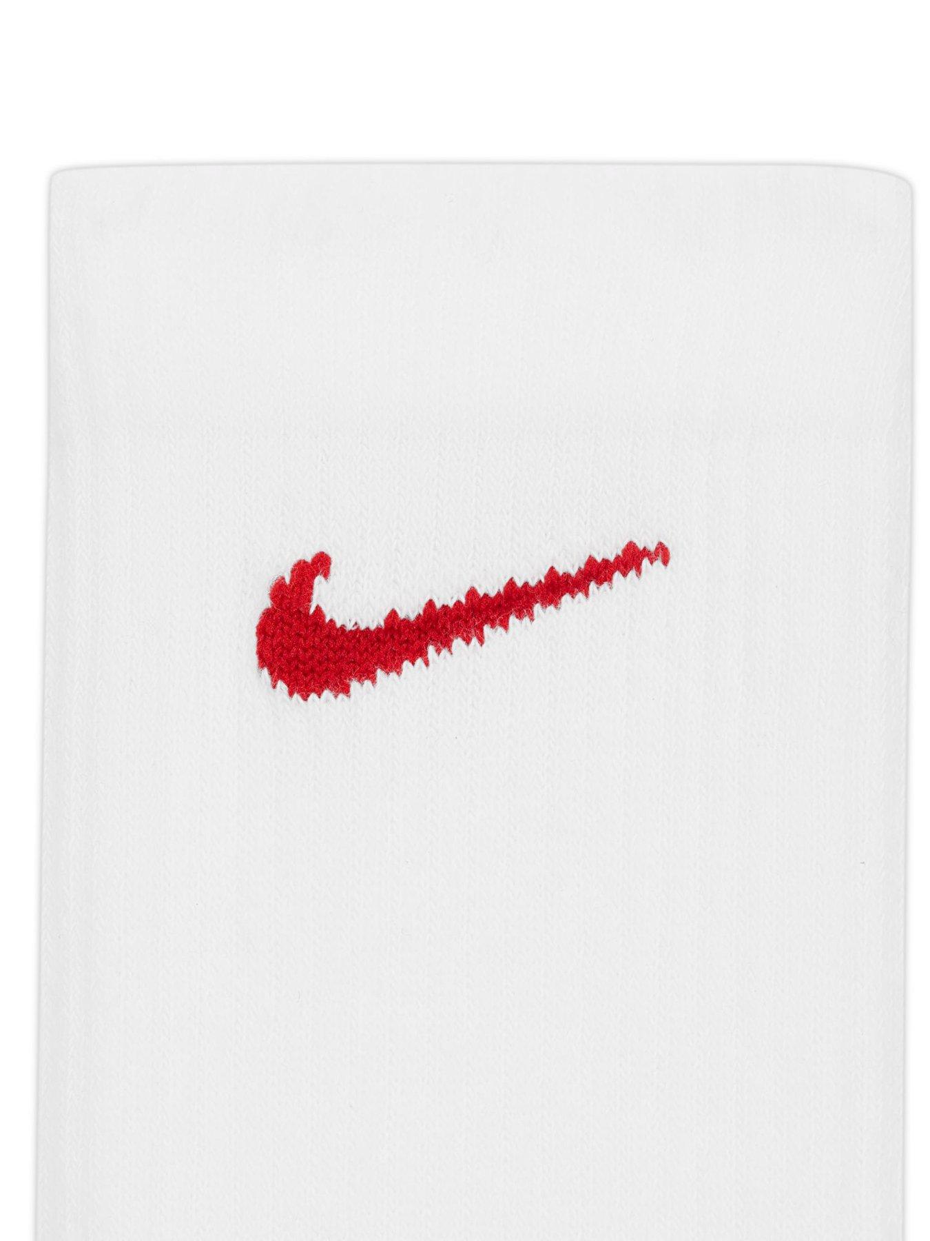  image of nike-unisex-everyday-elevated-crew-socks-3-pack-white