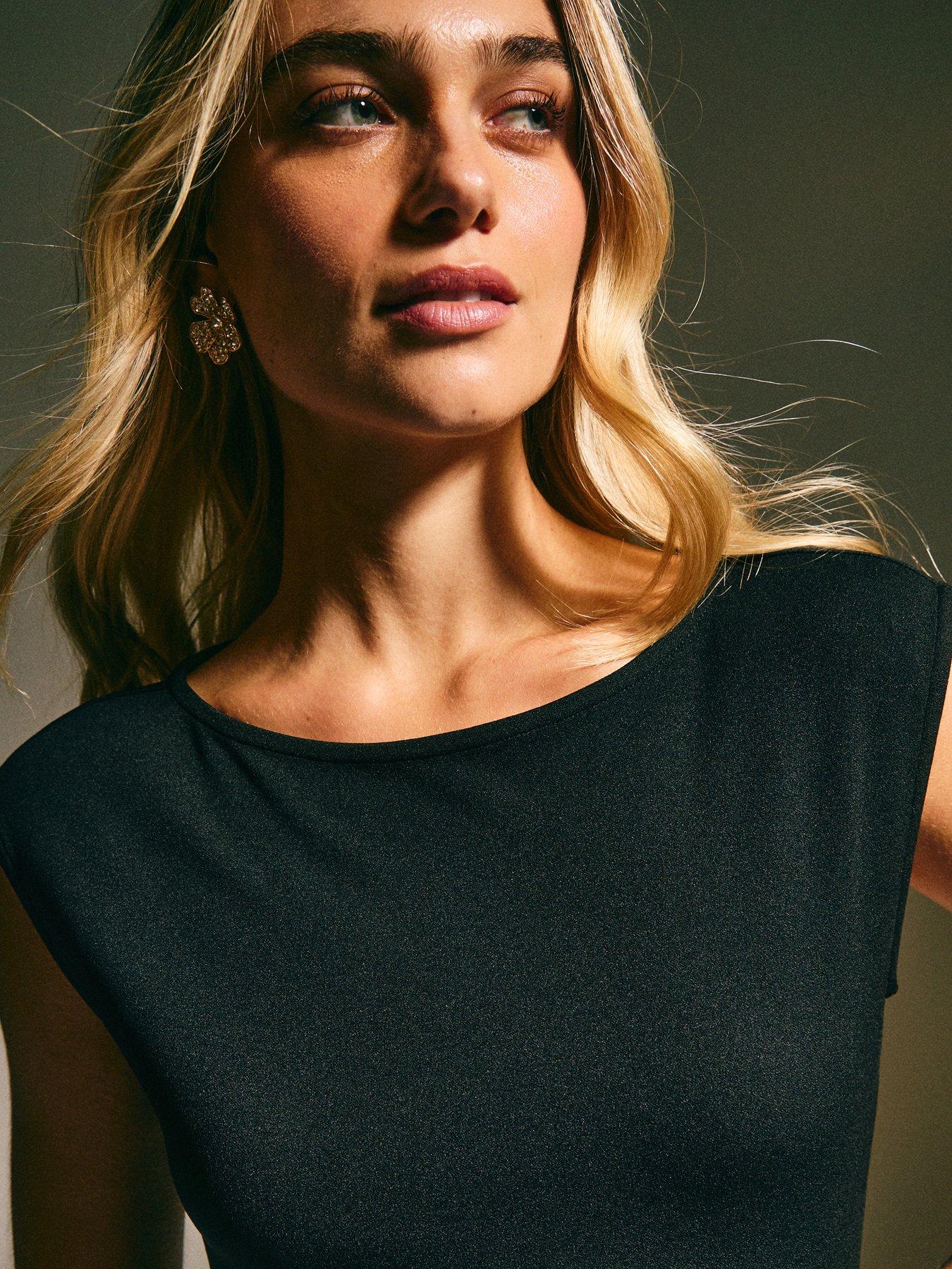 Image 4 of 5 of New Look Black Sheer Hem Sleeveless Midi Dress