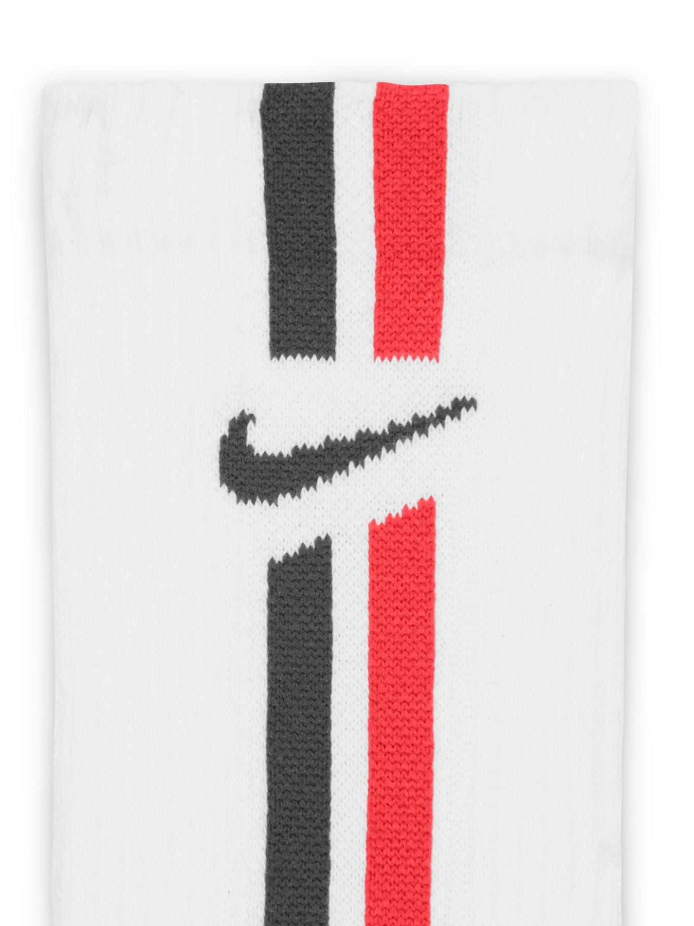  image of nike-unisex-everyday-elevated-stripe-crew-socks-3-pack-white