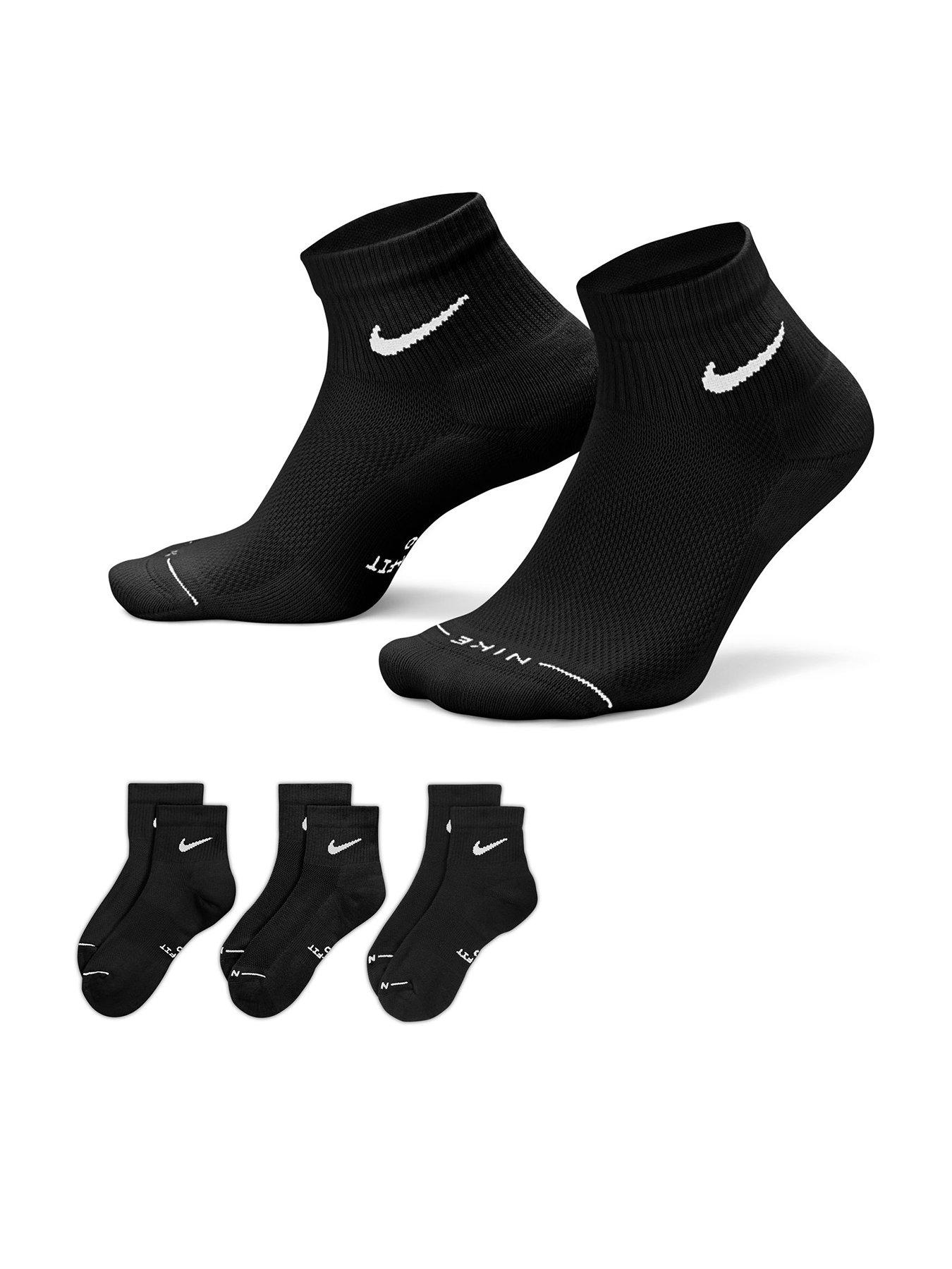 front image of nike-unisex-everyday-elevated-ankle-socks-3-pack-multi