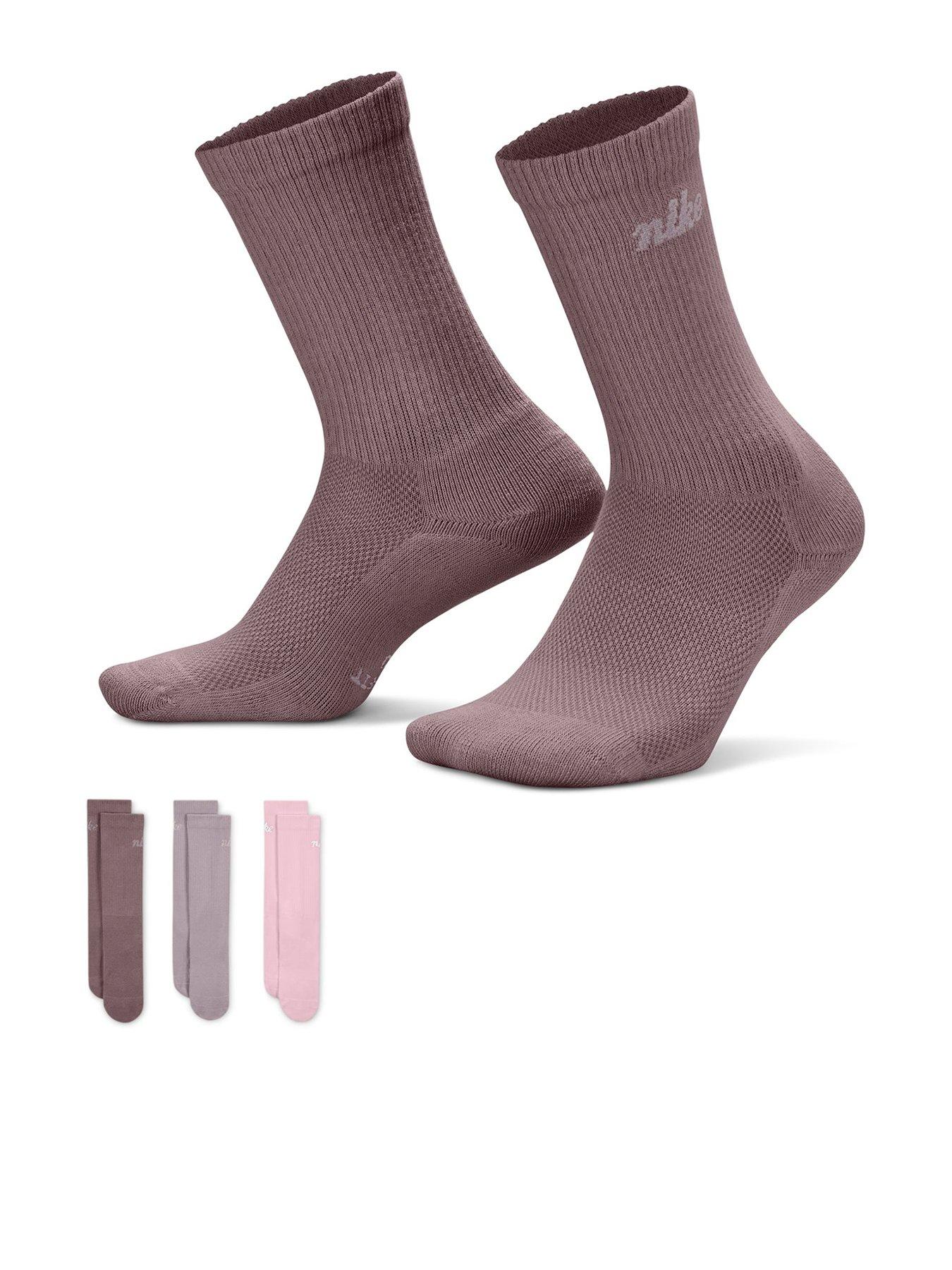  image of nike-unisex-everyday-elevated-graphic-crew-socks-3-pack-multi