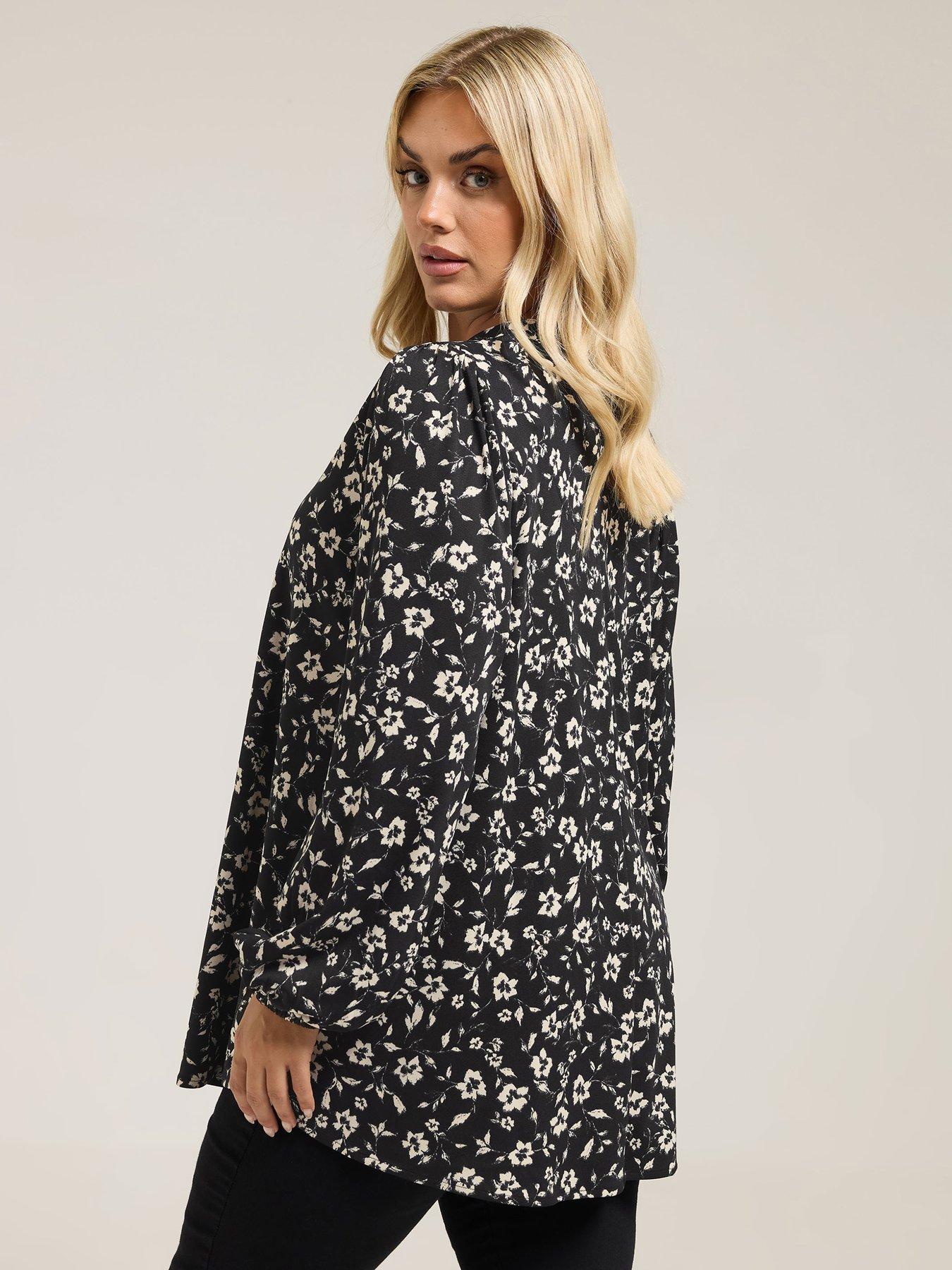 Image 2 of 4 of Yours Curve Notch Neck Pleat Front Top - Black