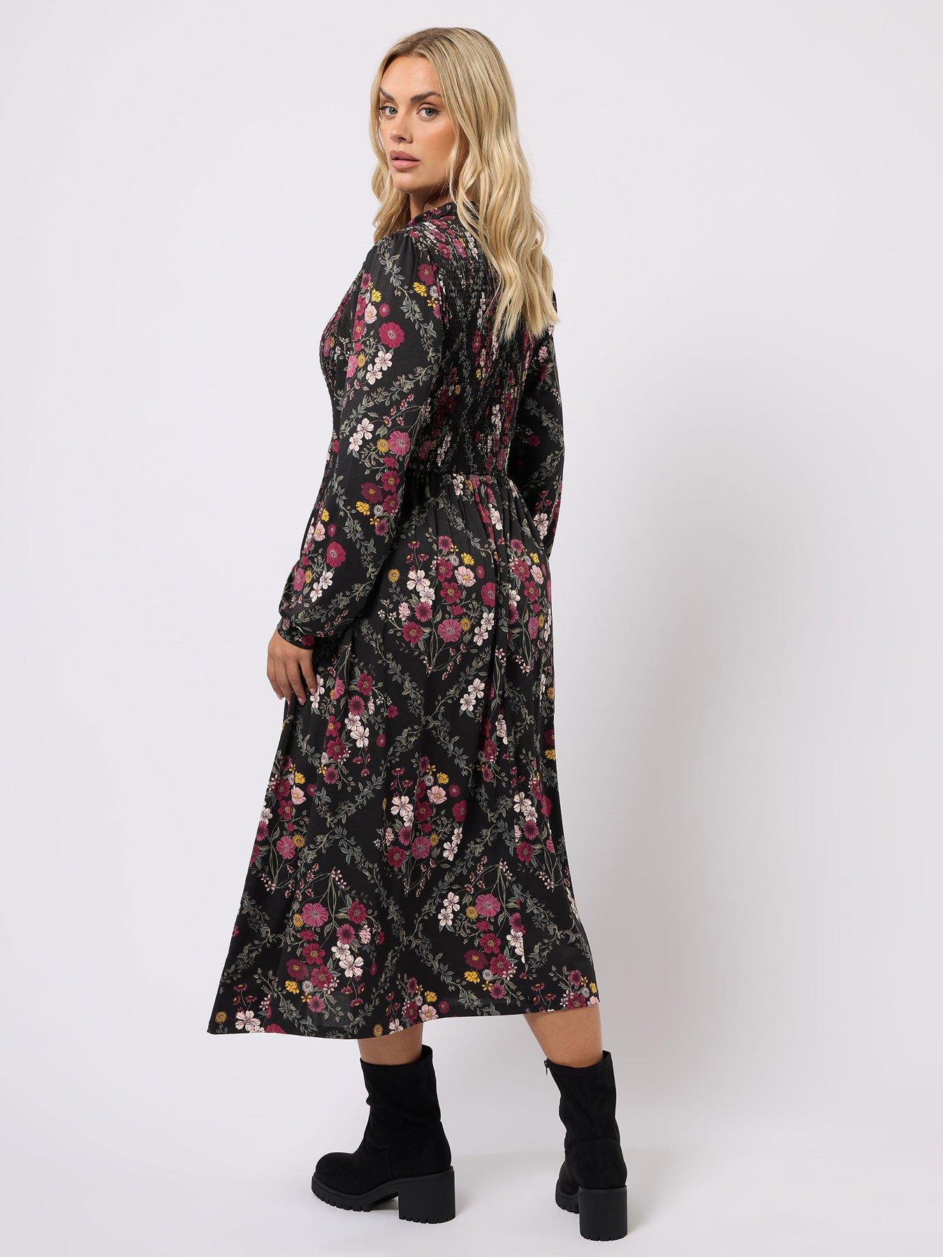 Image 2 of 4 of Yours Curve Shirred Shirt Dress - Black