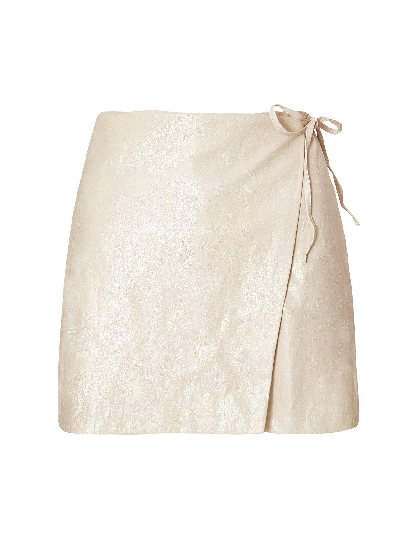  image of quiz-stone-faux-leather-skort