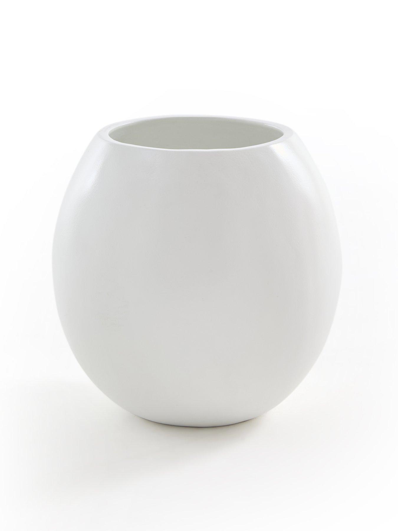 Image 2 of 3 of The Very Collection Palma Round Planter 30cm