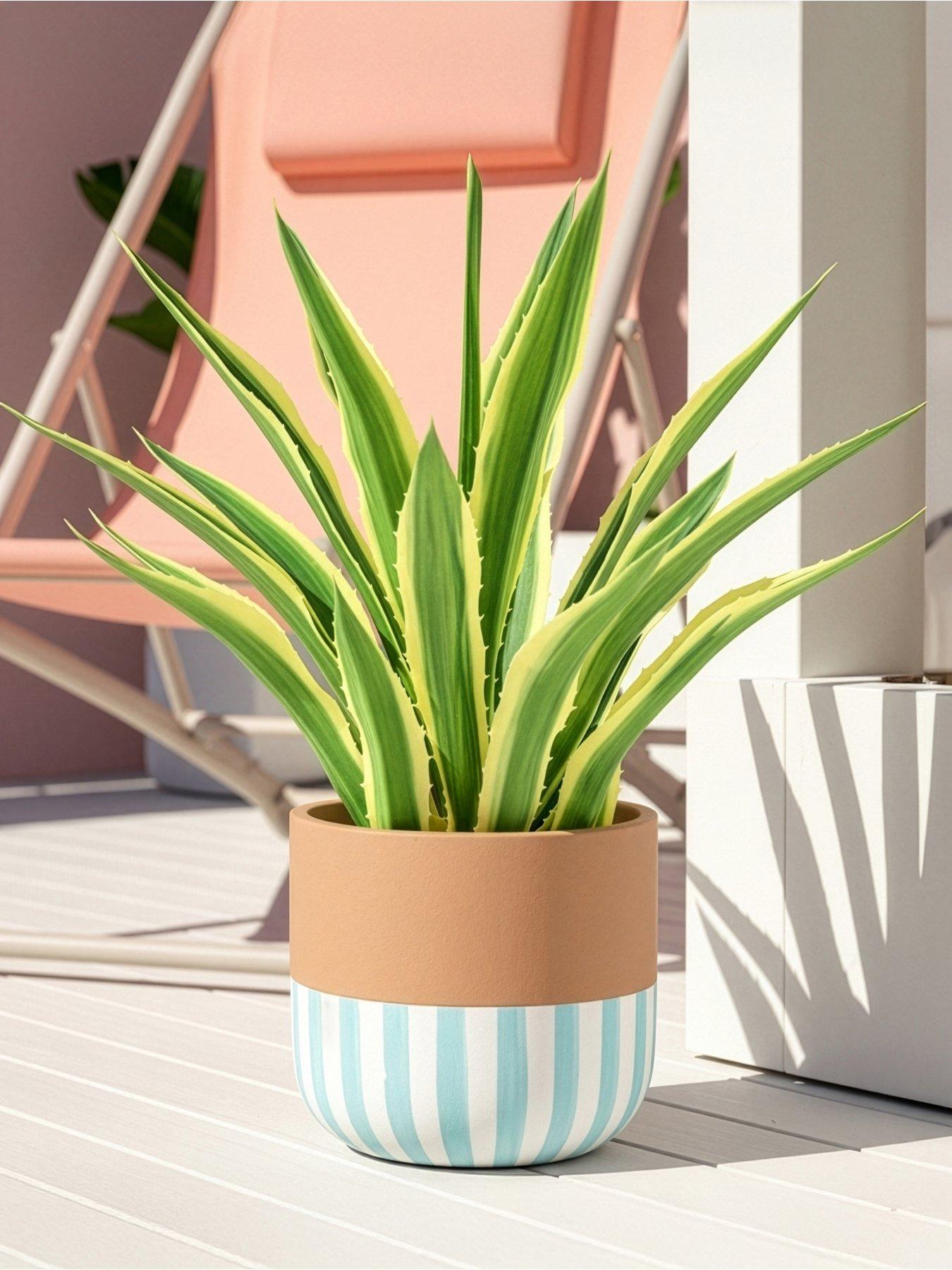 The Very Collection Stripe Planter 28cm- Blue