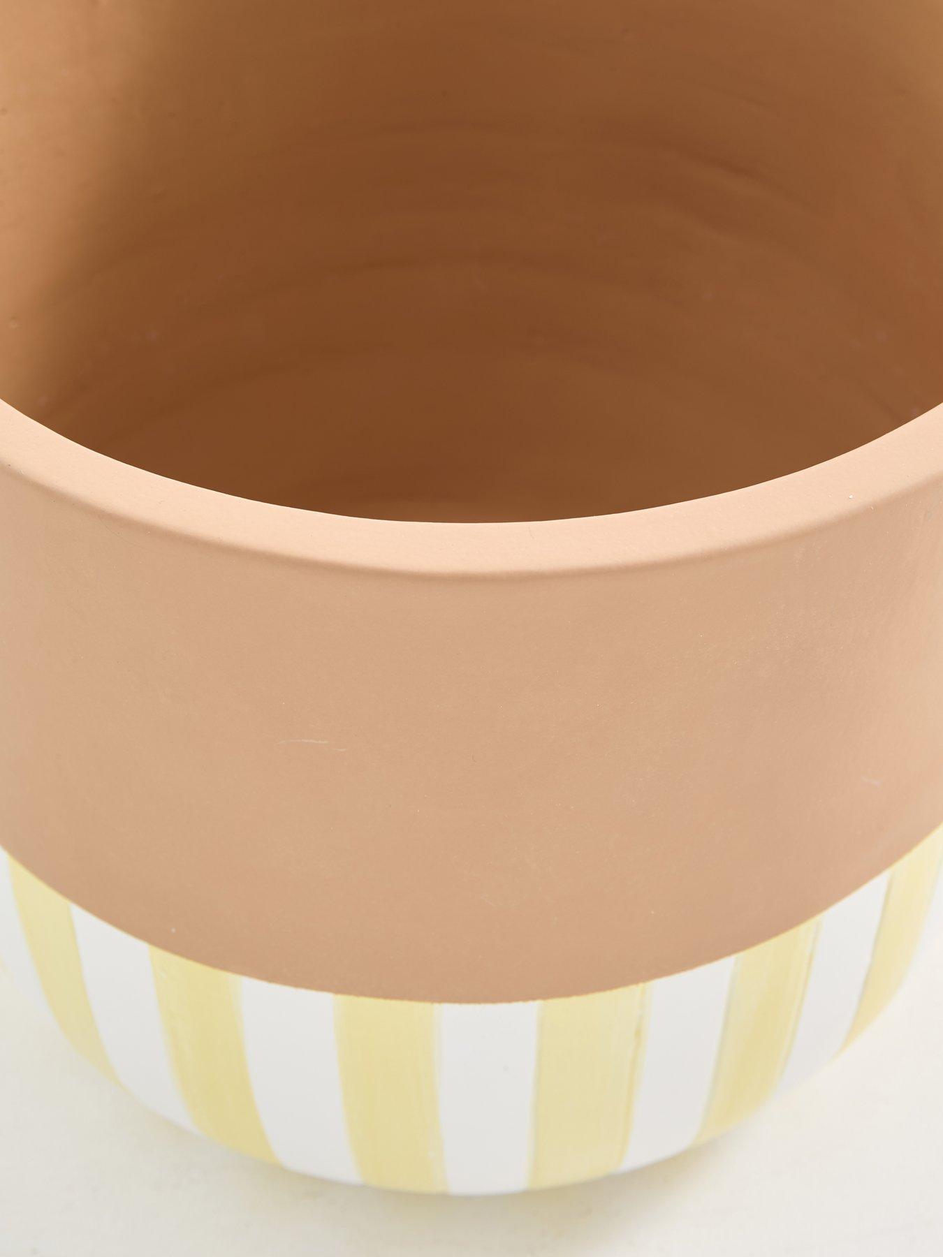  image of the-very-collection-stripe-planter-28cm--yellow